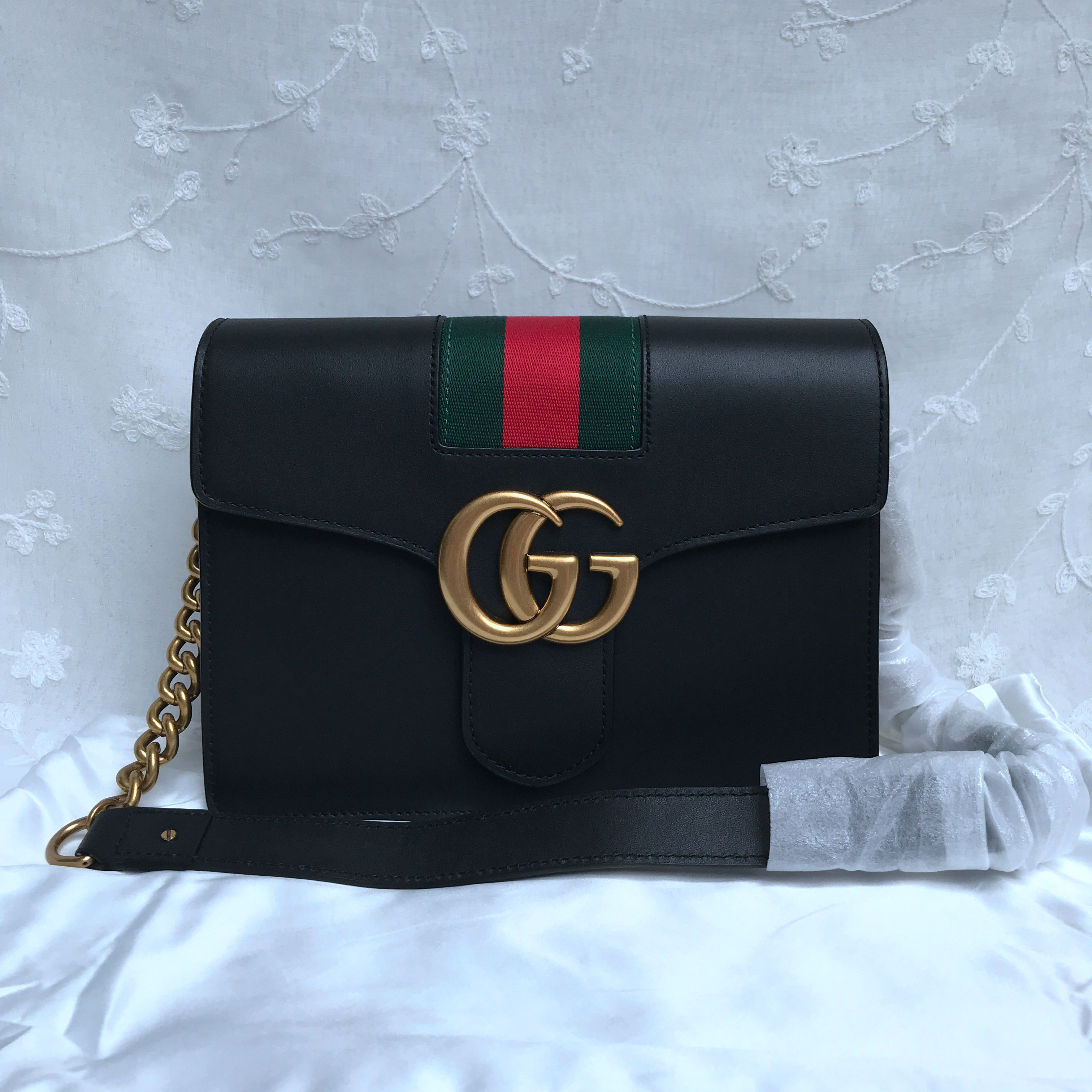 Gucci Marmont shoulder bag 476468