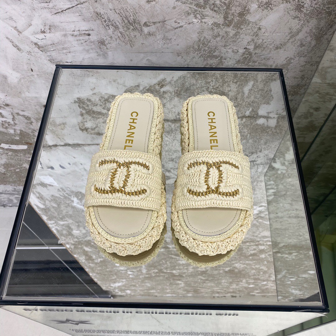 Chanel Shoes281