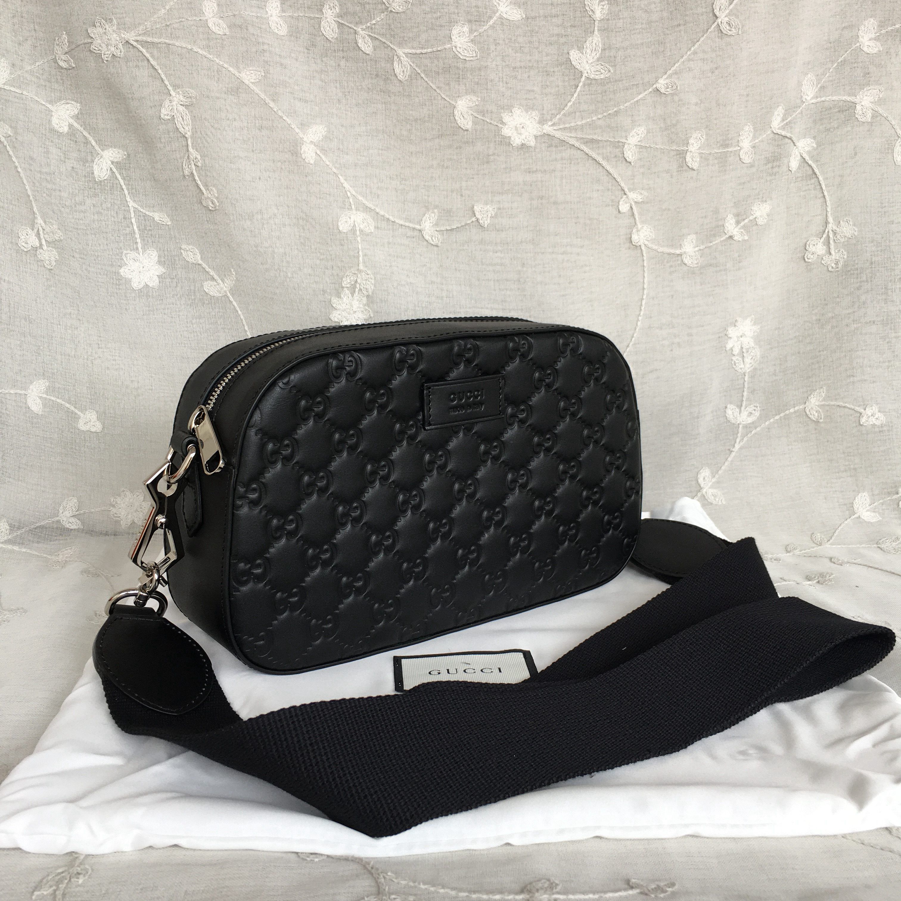 Gucci Shoulder Bag 574886