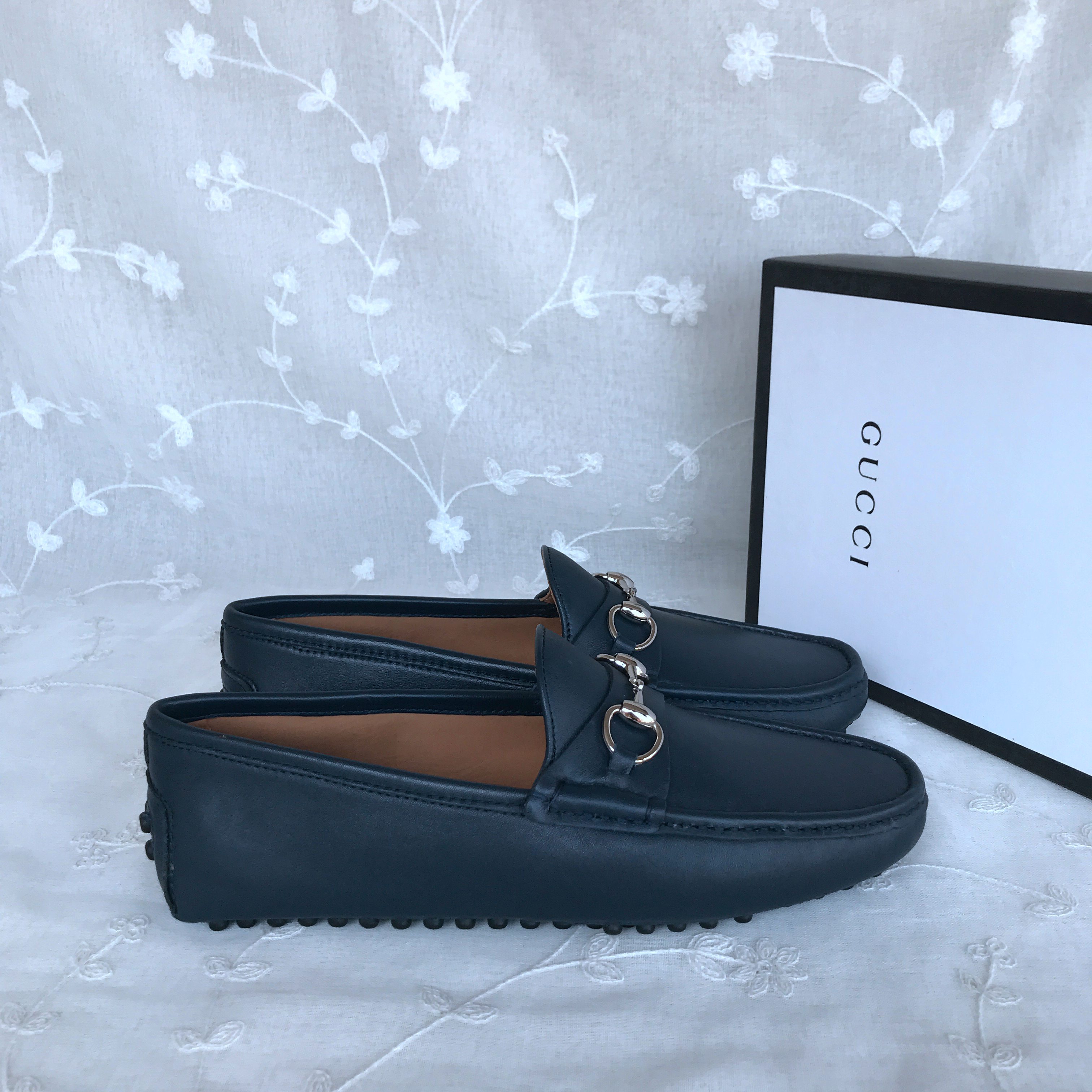 Gucci Love shoes 848932