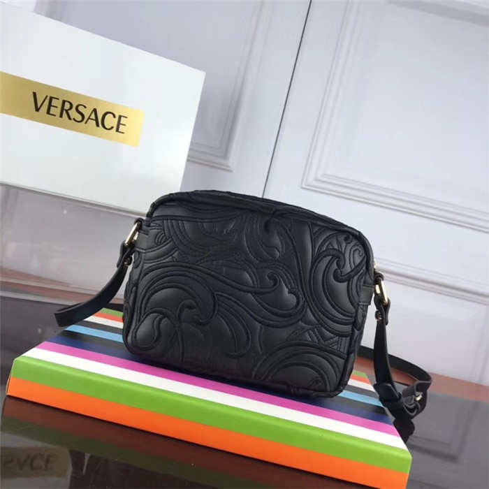 Versace AAA Quality Messenger Bags #664741
