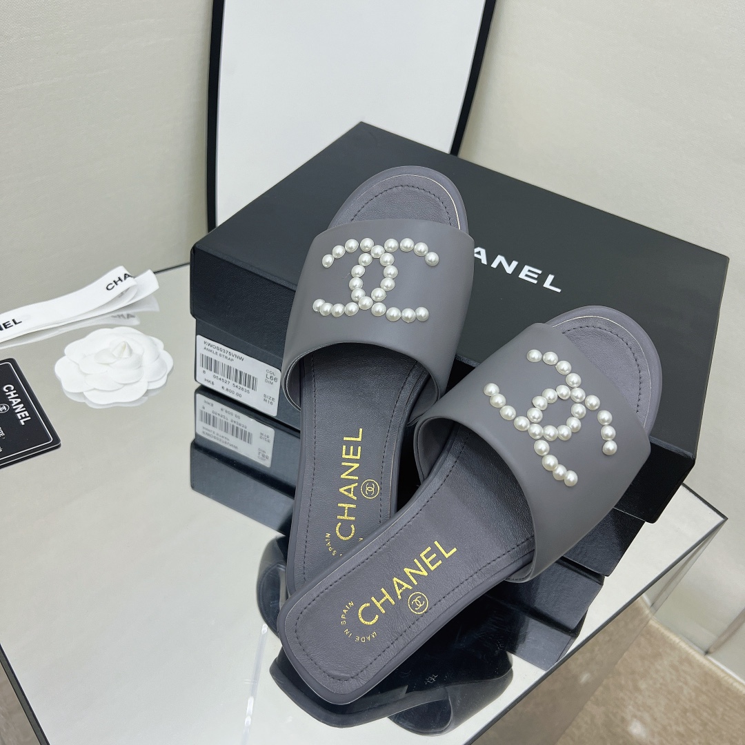 Chanel Shoes130