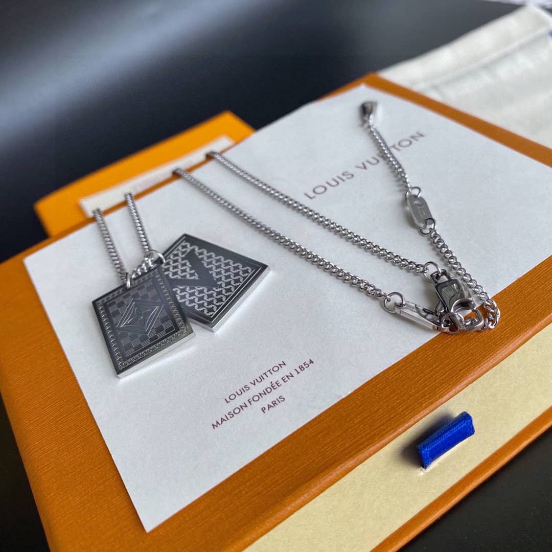 High Quality Louis Vuitton Replica Necklace