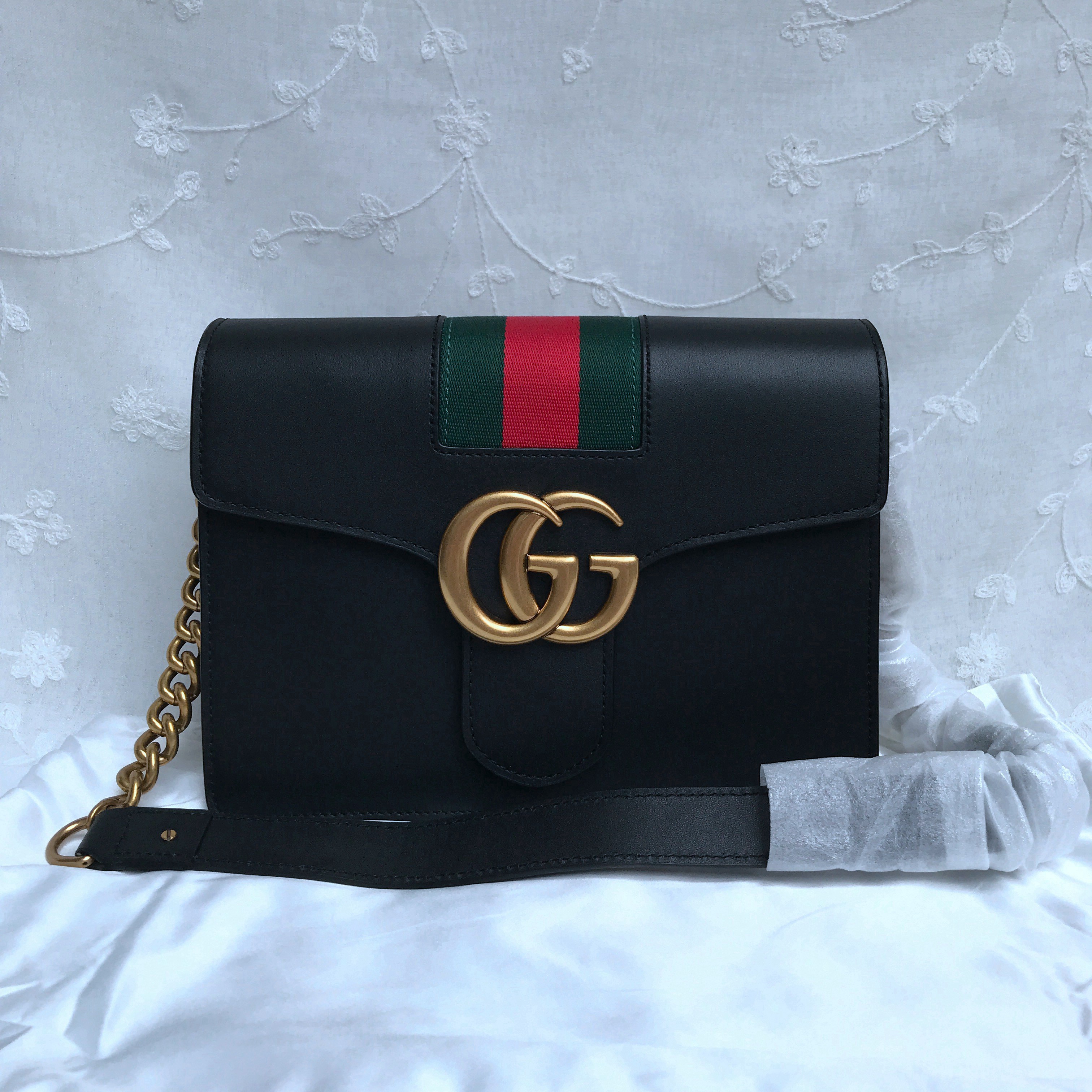 Gucci Marmont shoulder bag 476468
