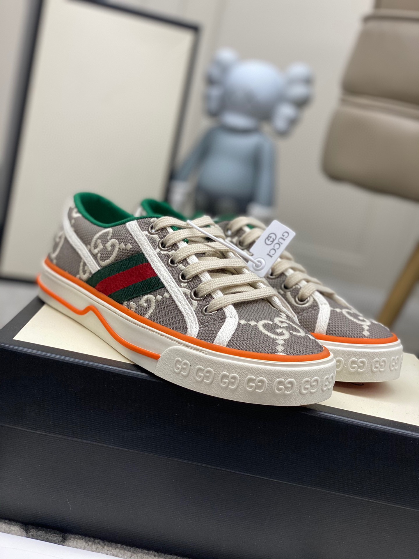 Gucci shoe199