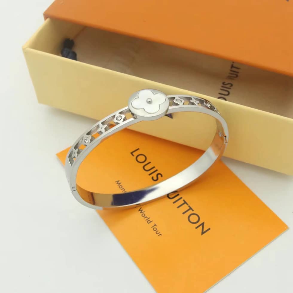 Louis Vuitton Bracelet First Copy
