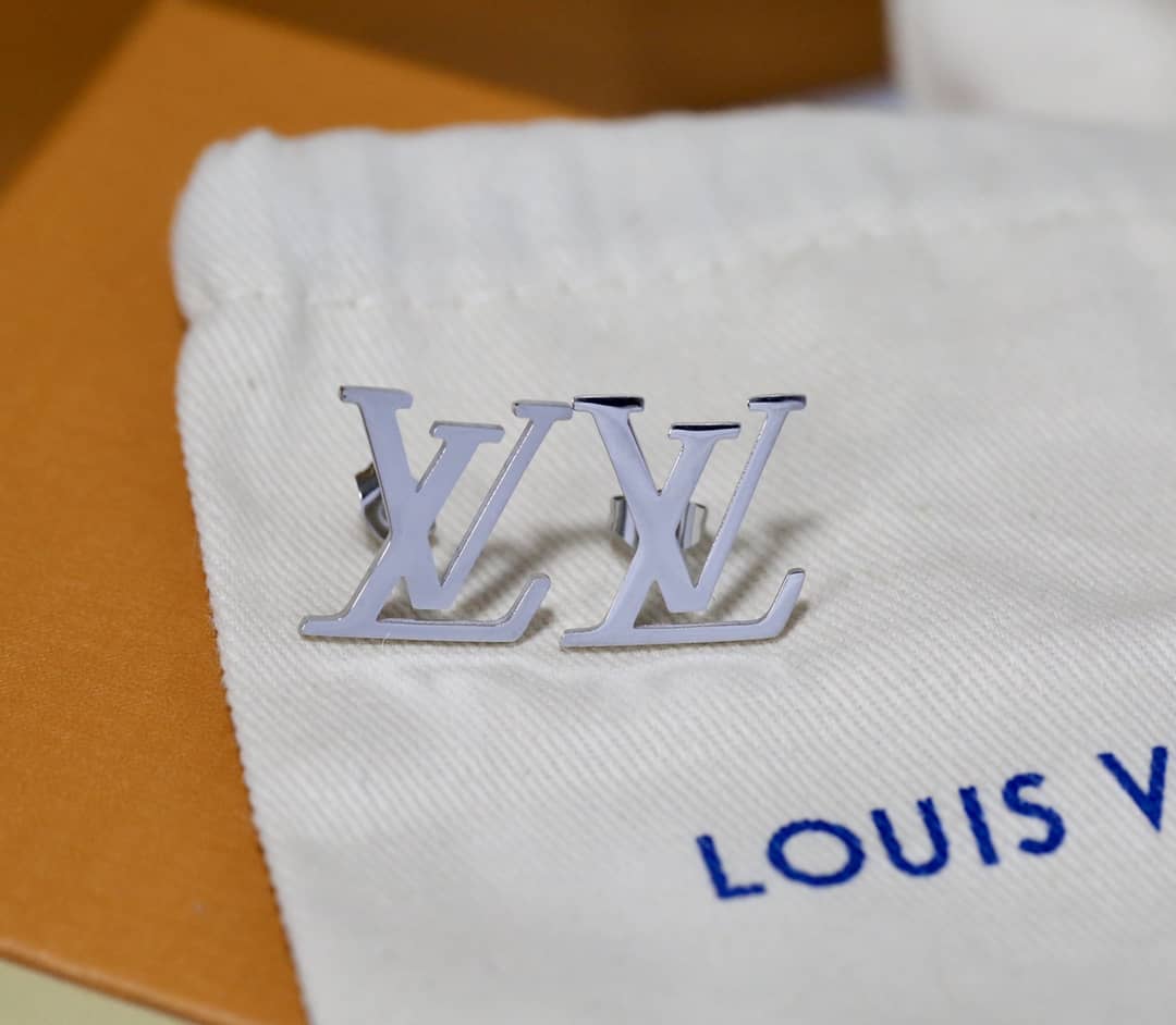 7 Star Louis Vuitton Earrings