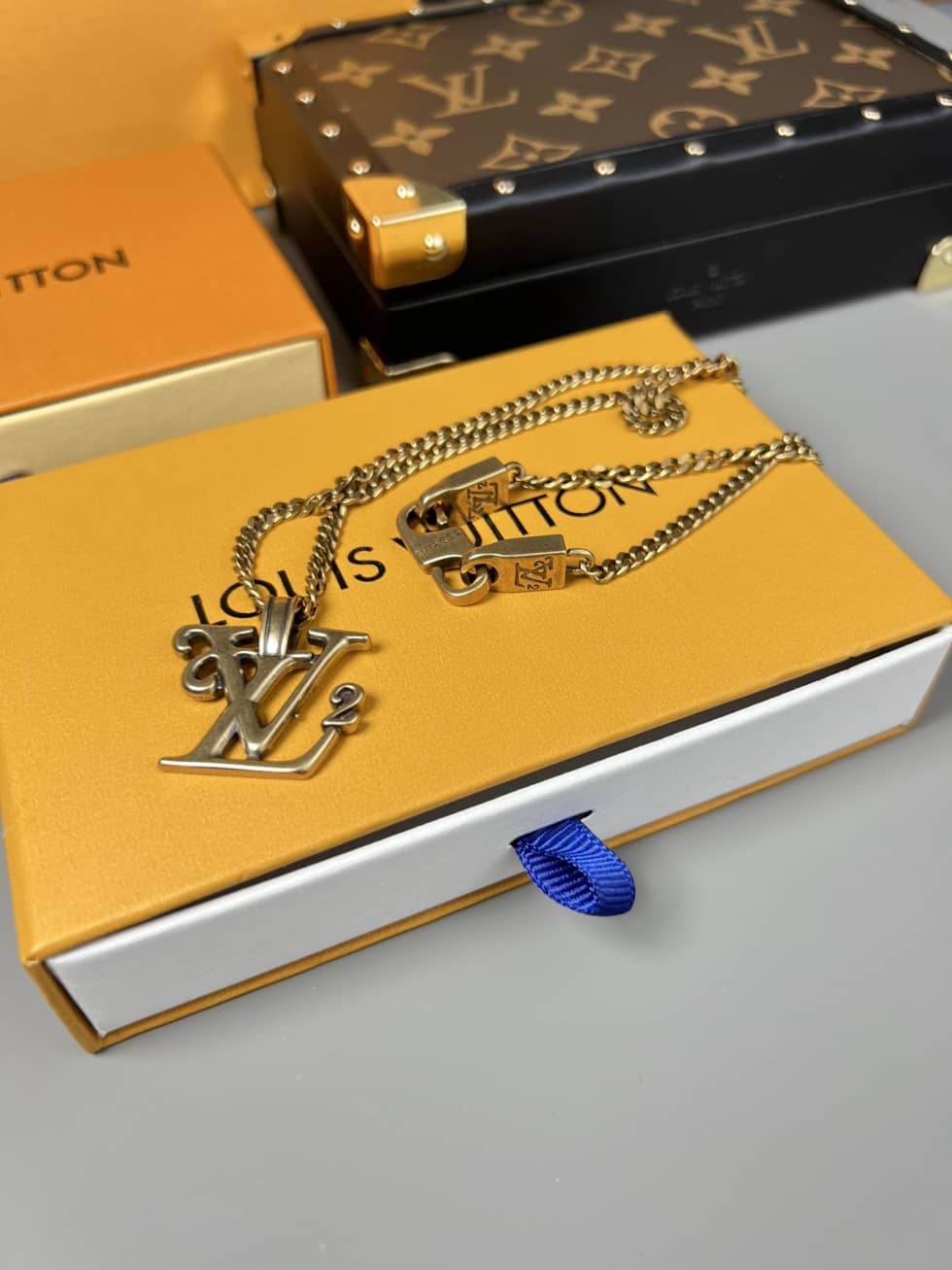 Louis Vuitton Cheap Luxury Necklace
