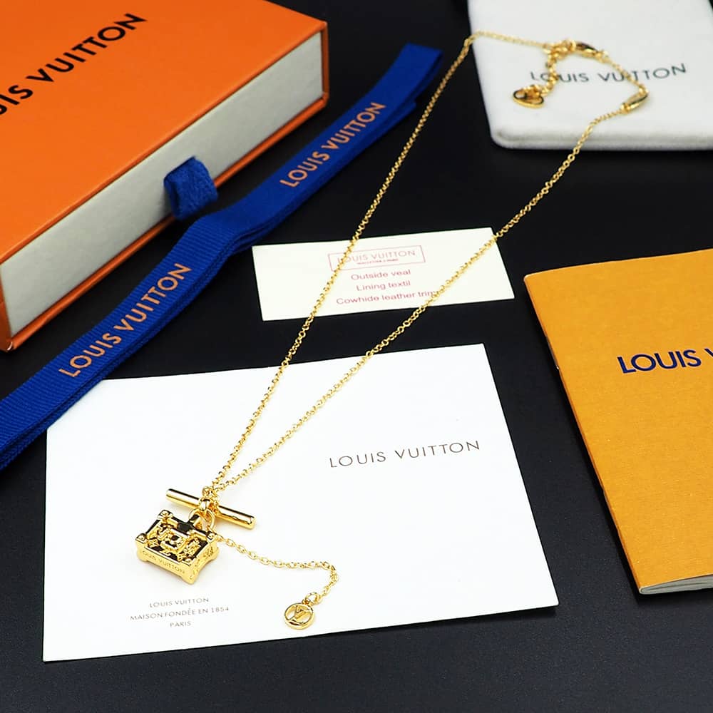 Replica Louis Vuitton Necklace