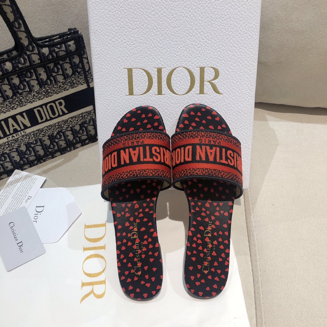 Dior shoes90