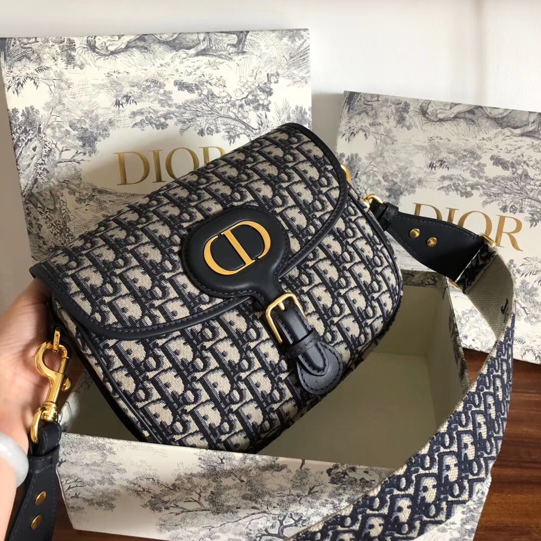 MEDIUM DIOR BOBBY BAG 27CM