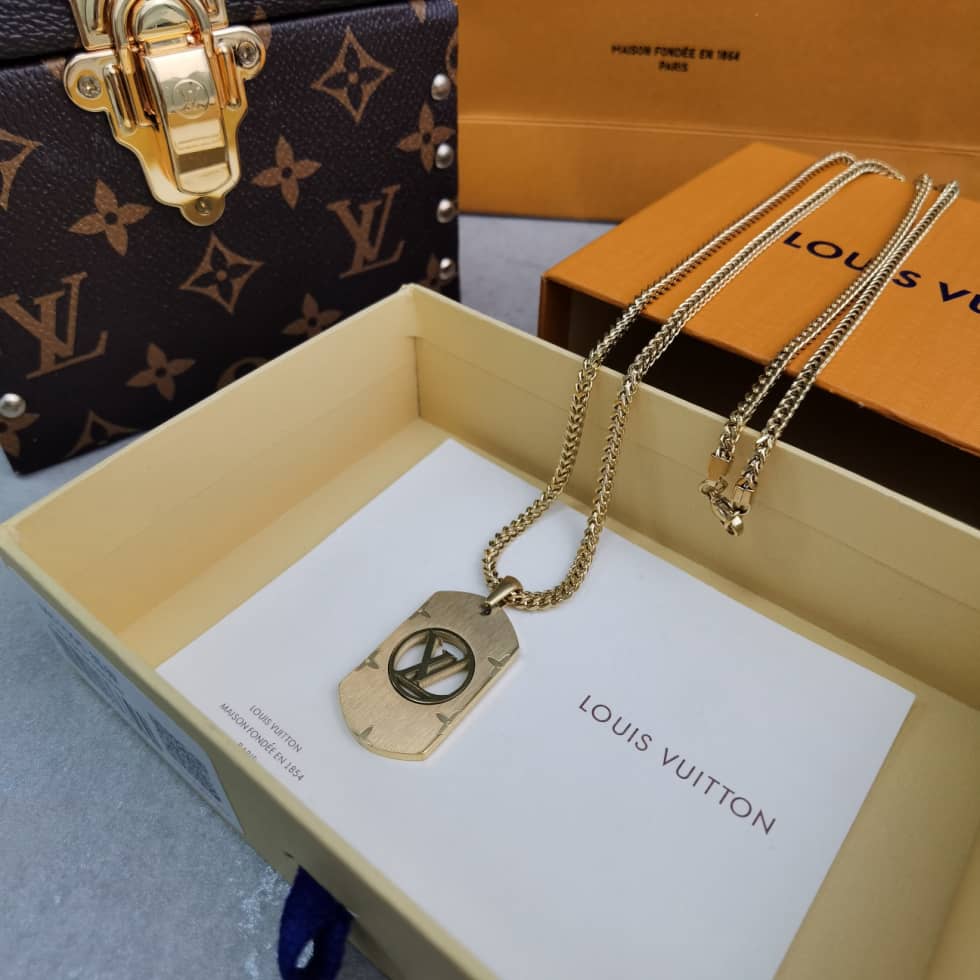 Knockoff Louis Vuitton Logo Necklace