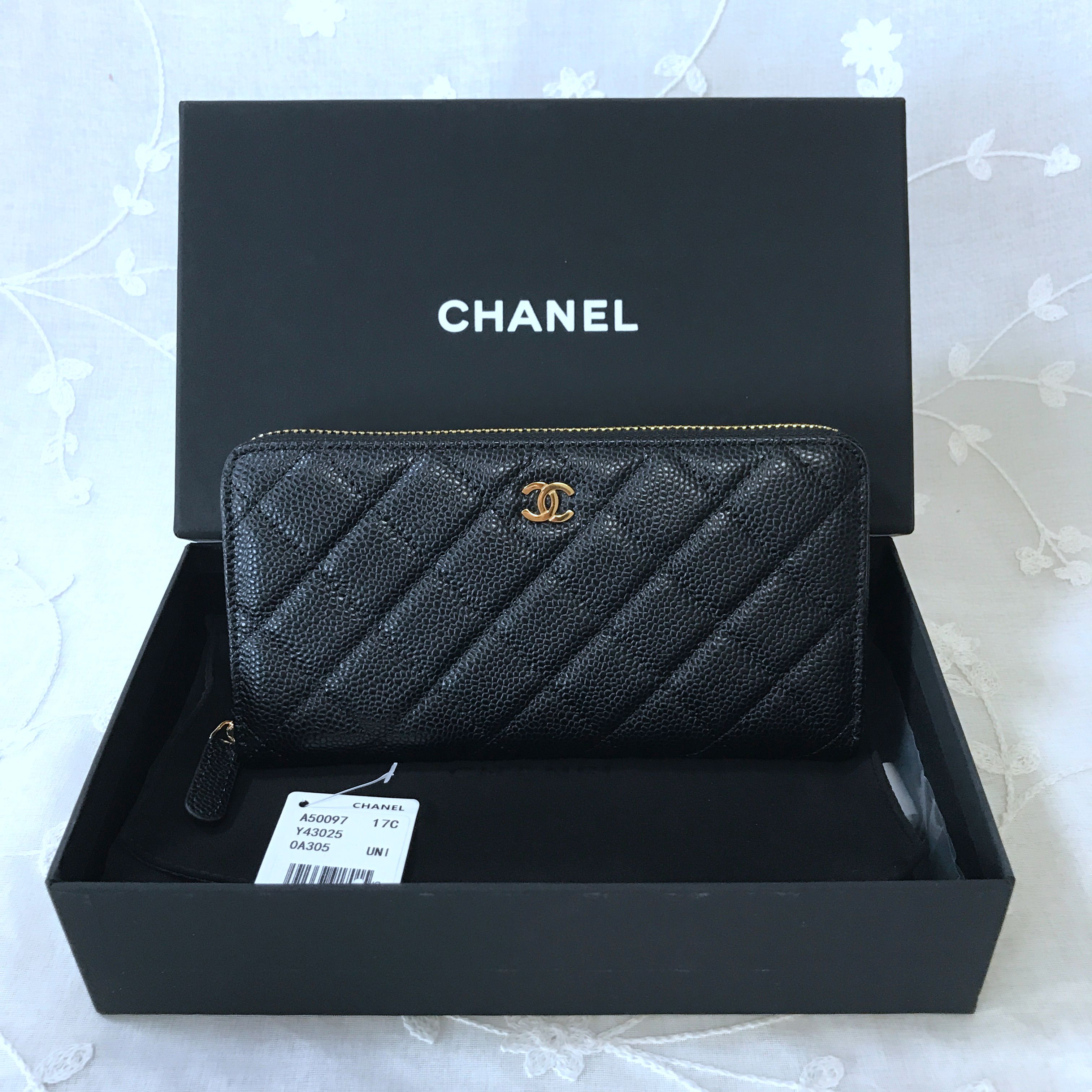 CHANEL WALLET A50097