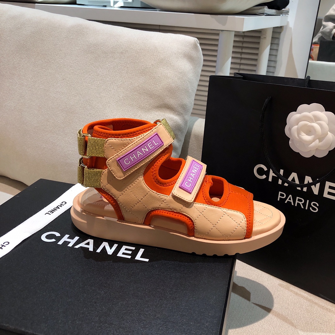 Chanel Shoes370