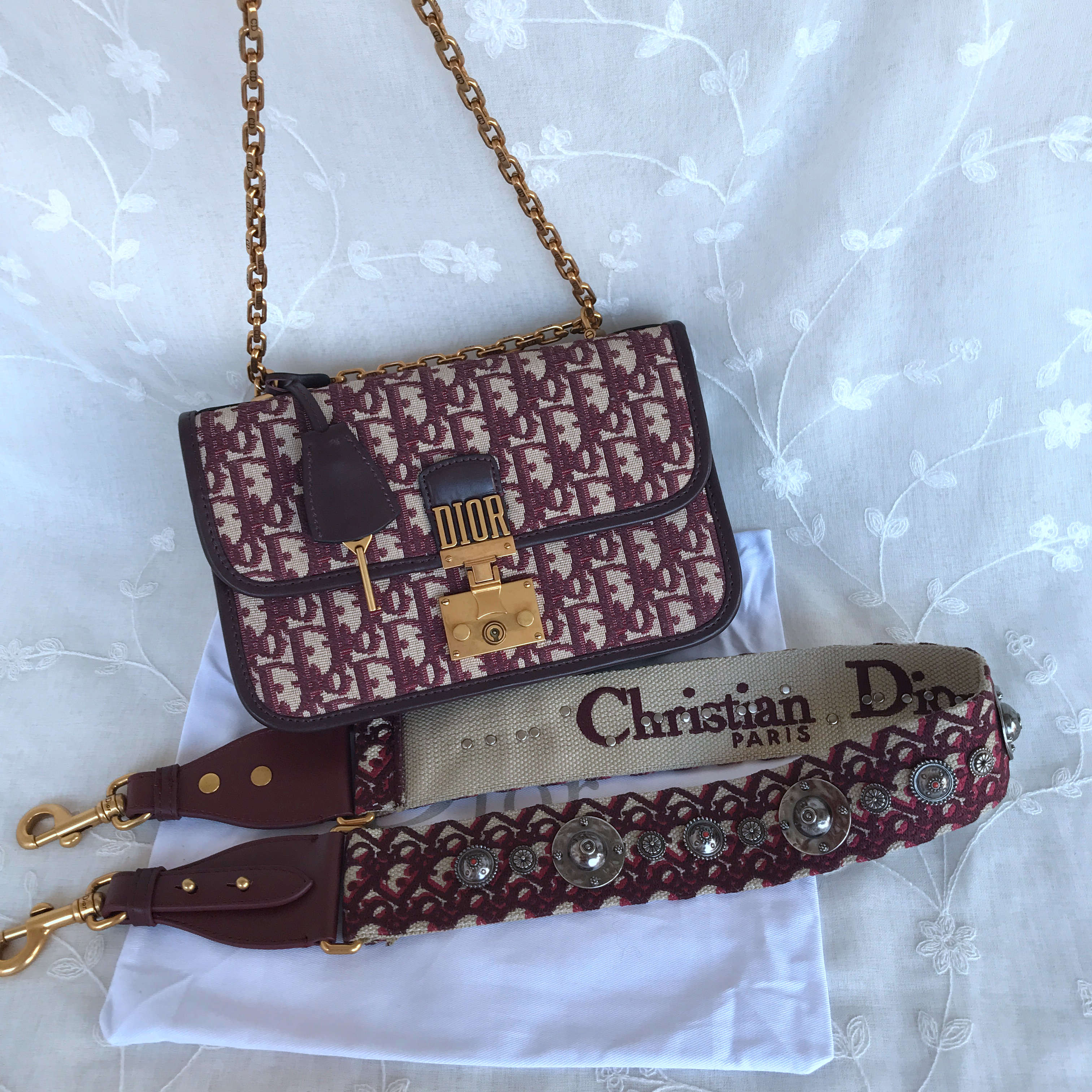 Dior Should bag M5818