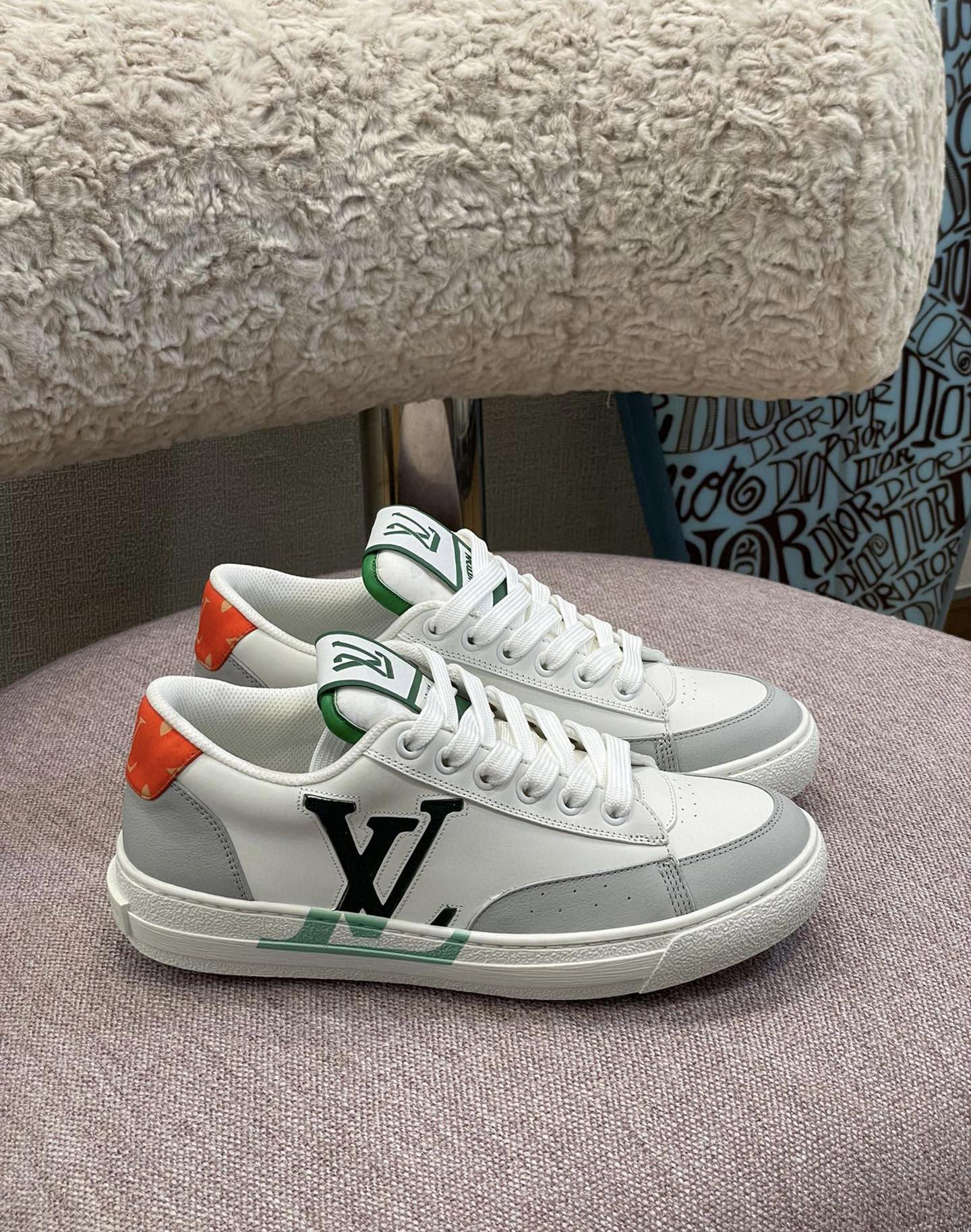 LV shoes307