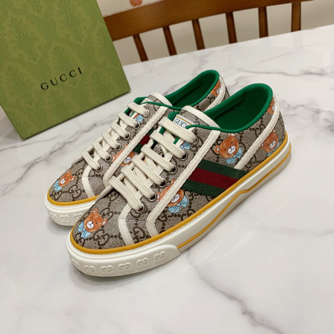 Gucci shoe101