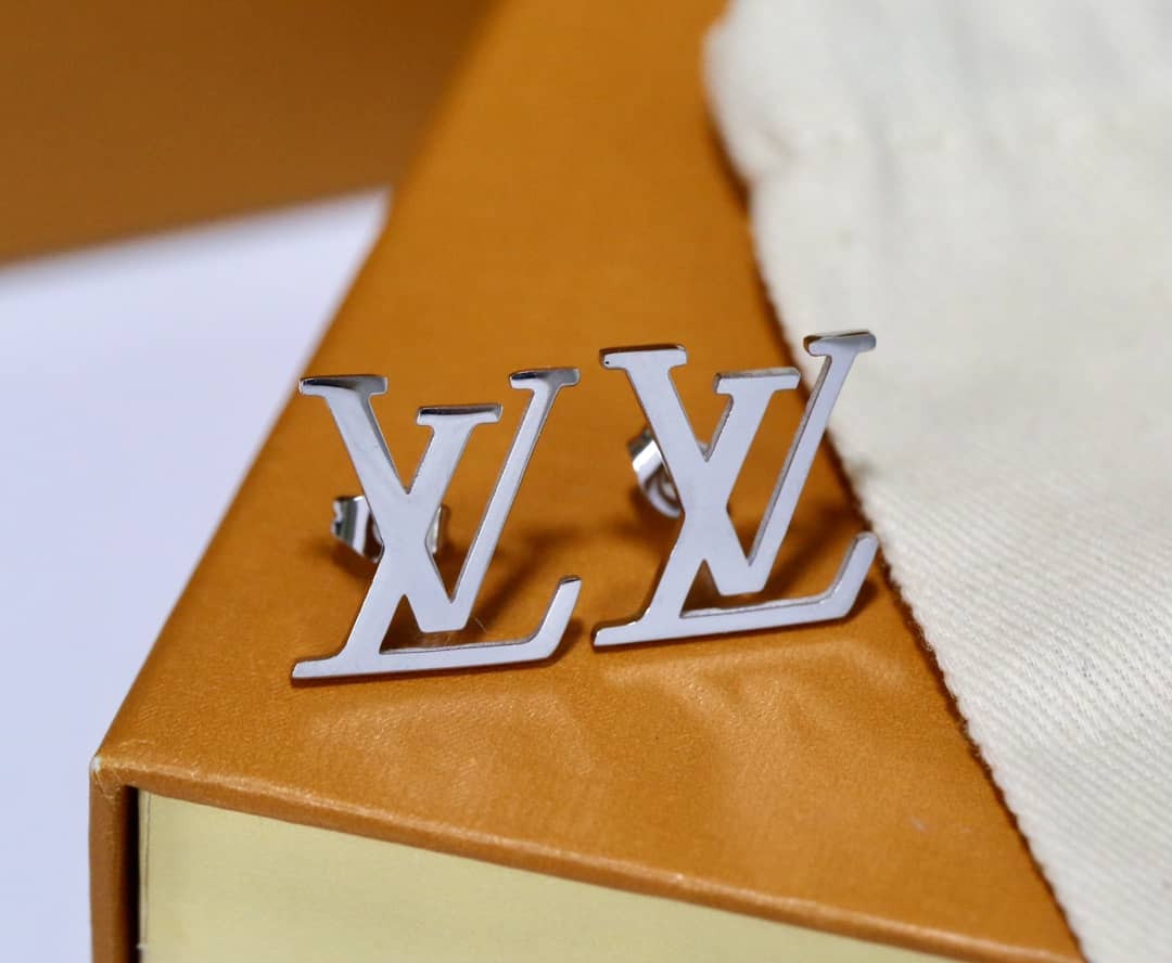 7 Star Louis Vuitton Earrings