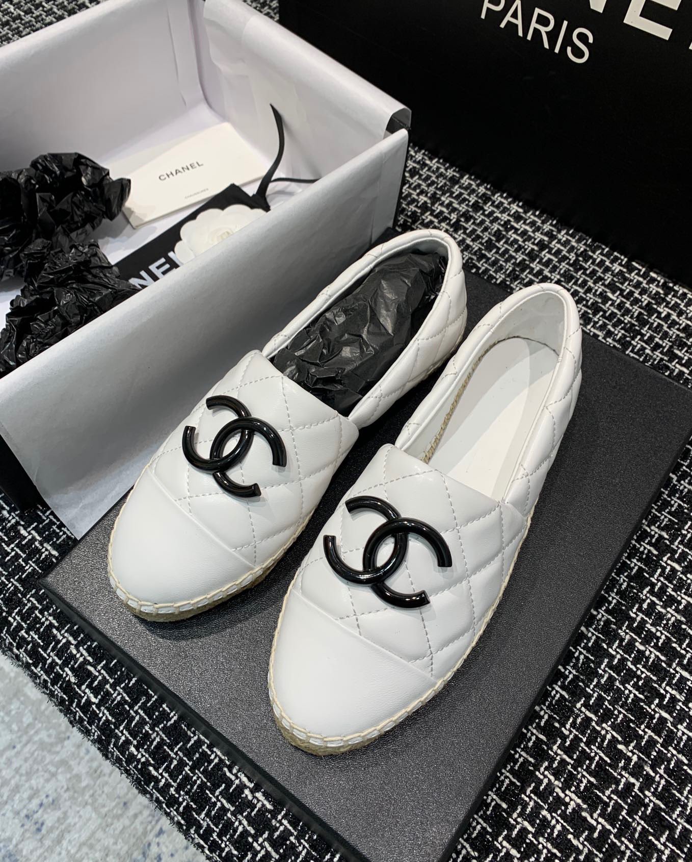 Chanel Shoes394
