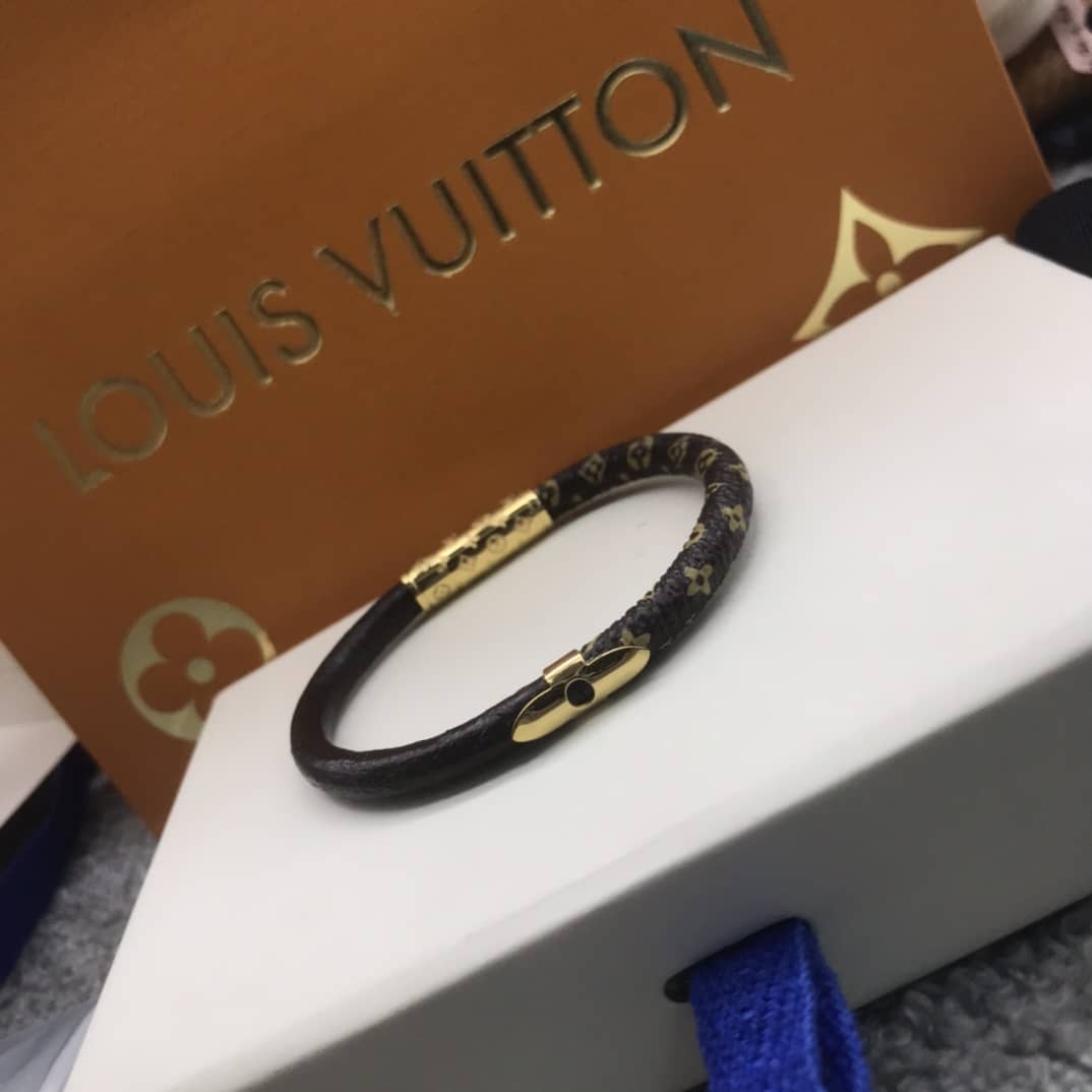 Wholesale Louis Vuitton Logo Bracelet