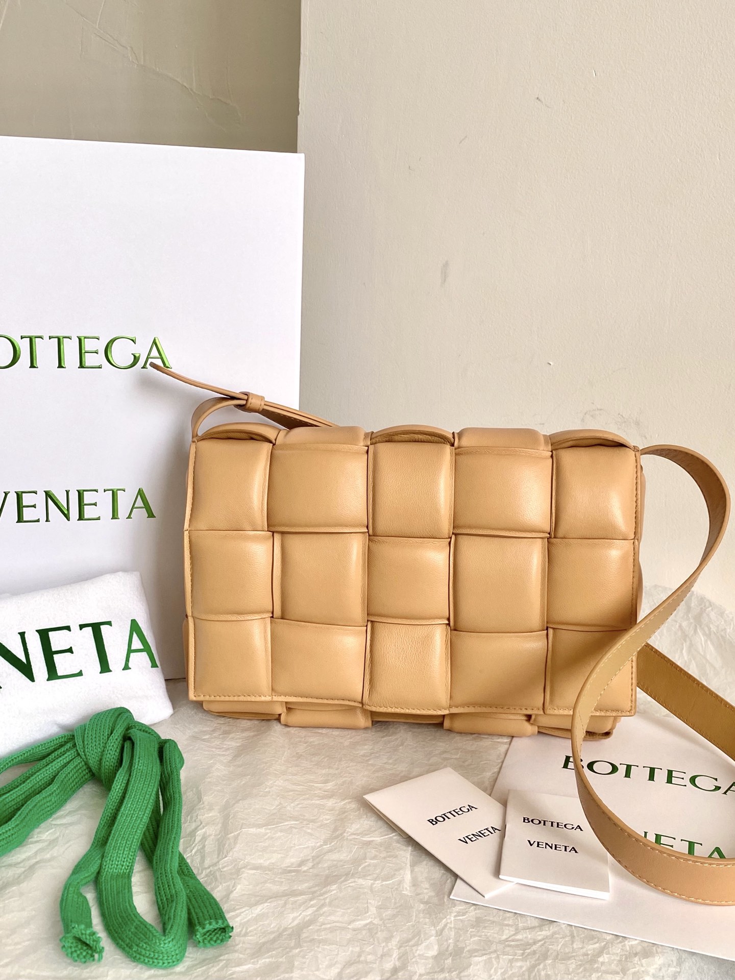 BOTTEGA VENETA THE CHAIN CASSETTE