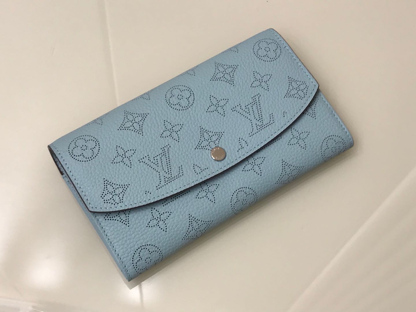 LV Iris Wallet M60144