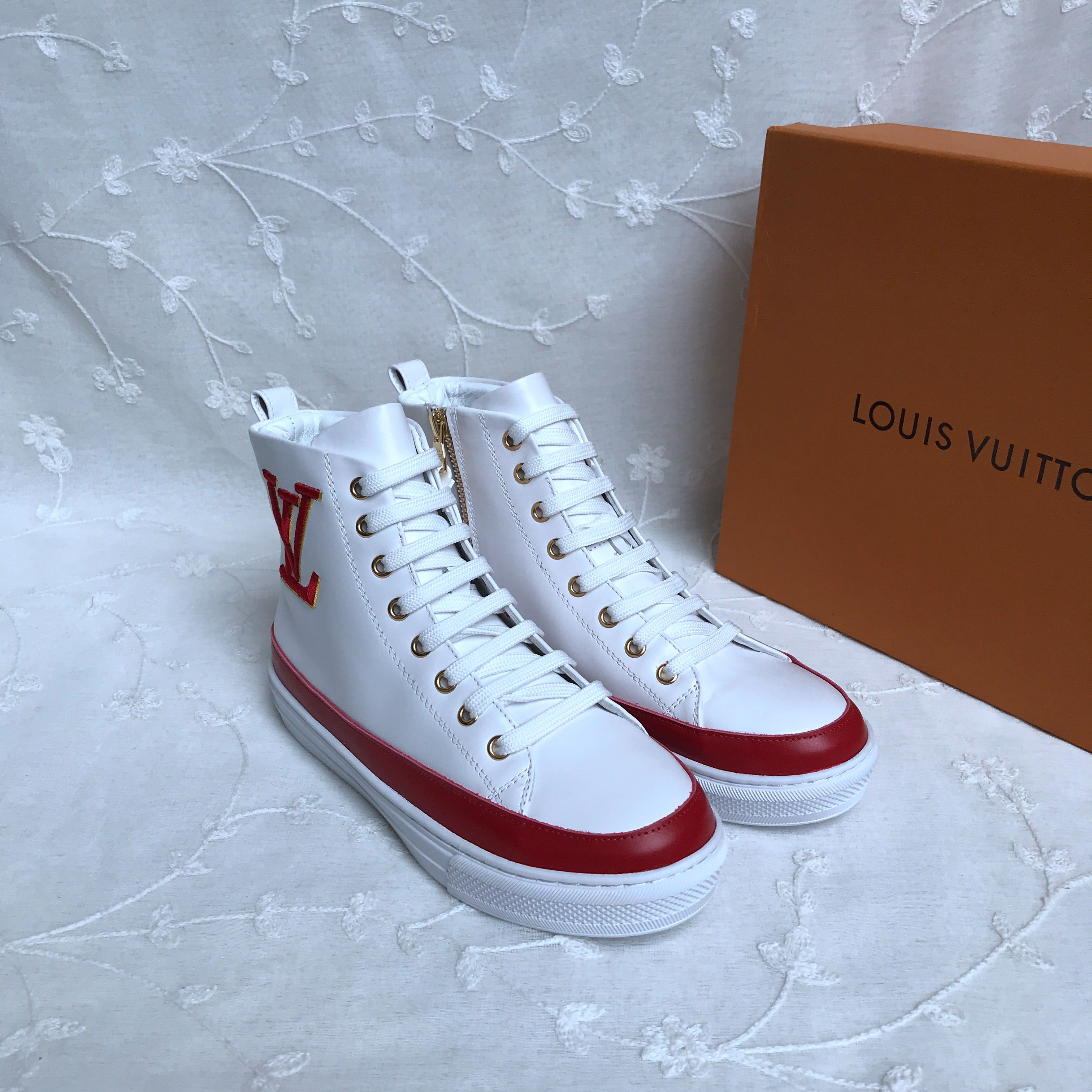LV High-top casual shoes 429747