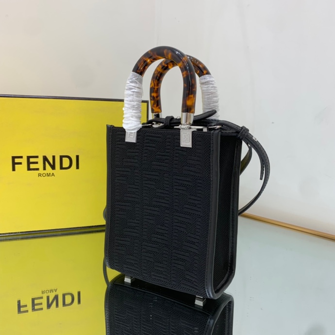 Fendi tote