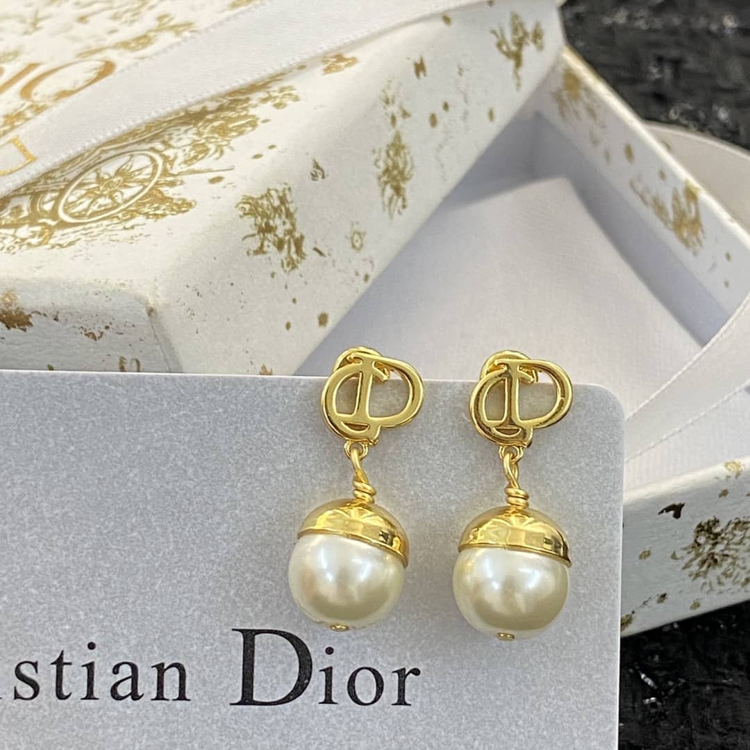 7 Star Dior Earrings