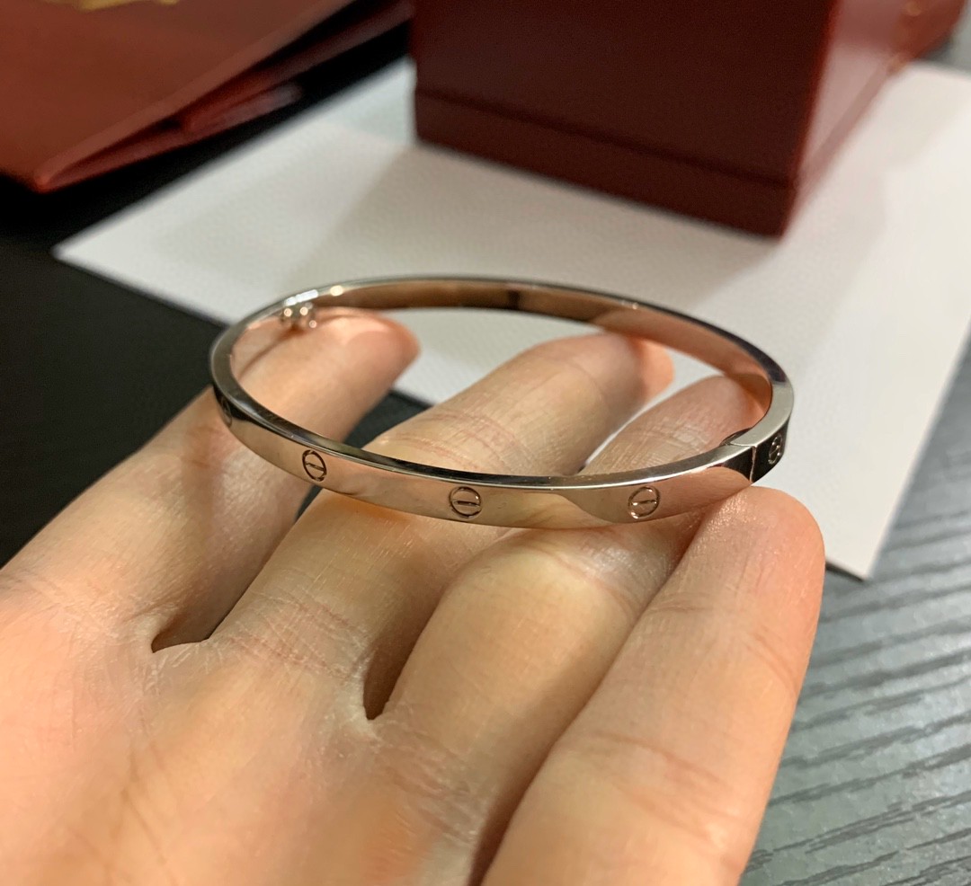 C@rtier Classic Love series narrow version glossy bracelet