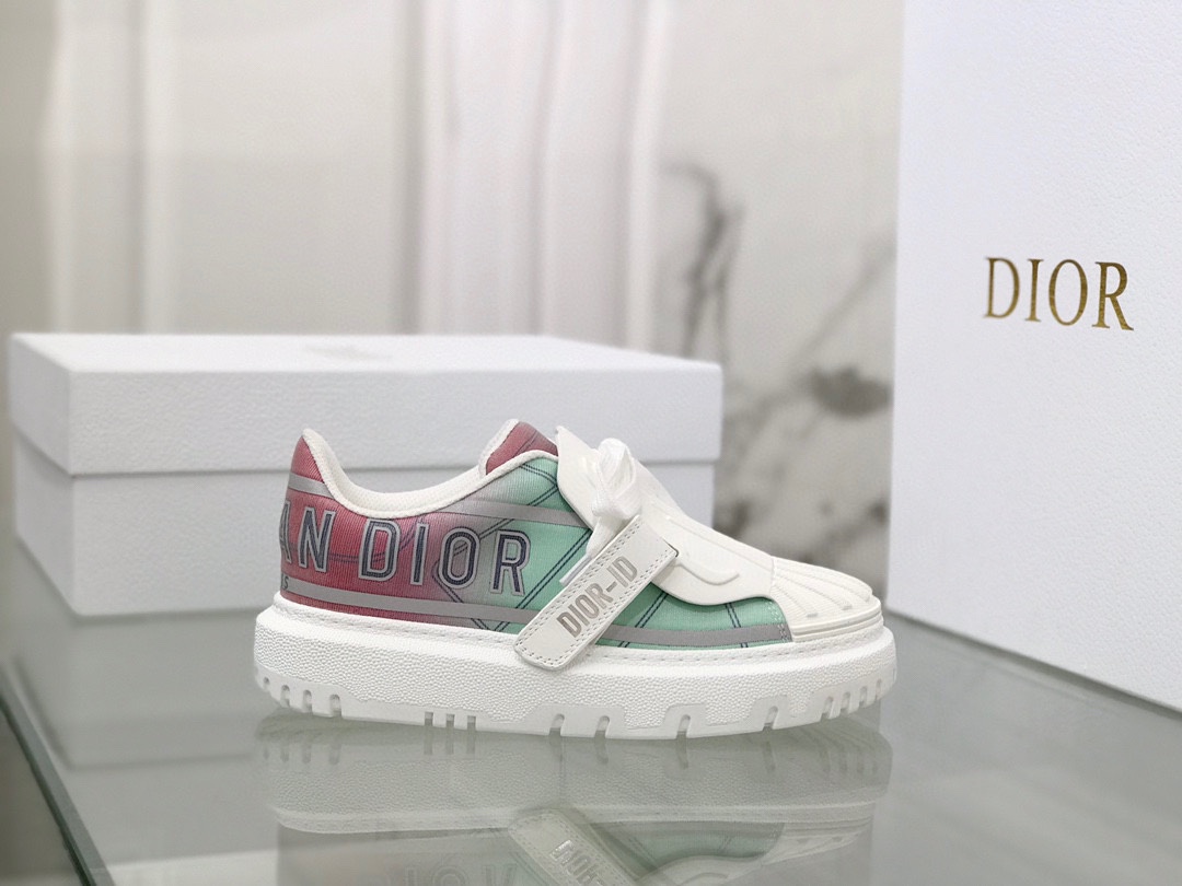 Dior shoes296