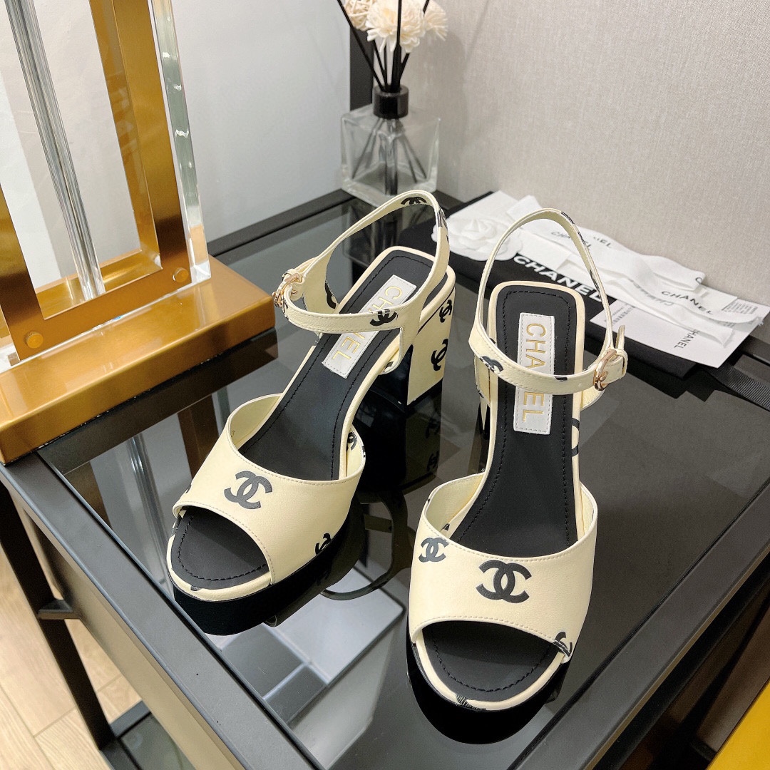 Chanel Shoes42