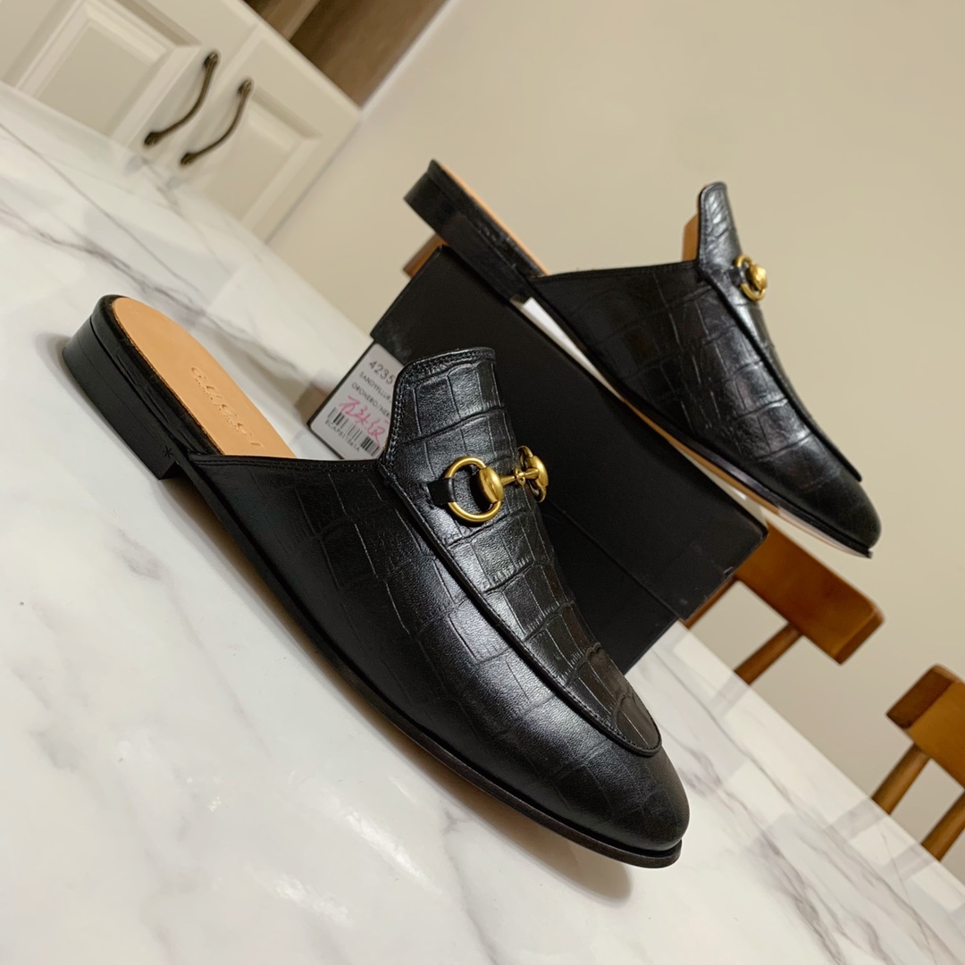 Gucci shoe346