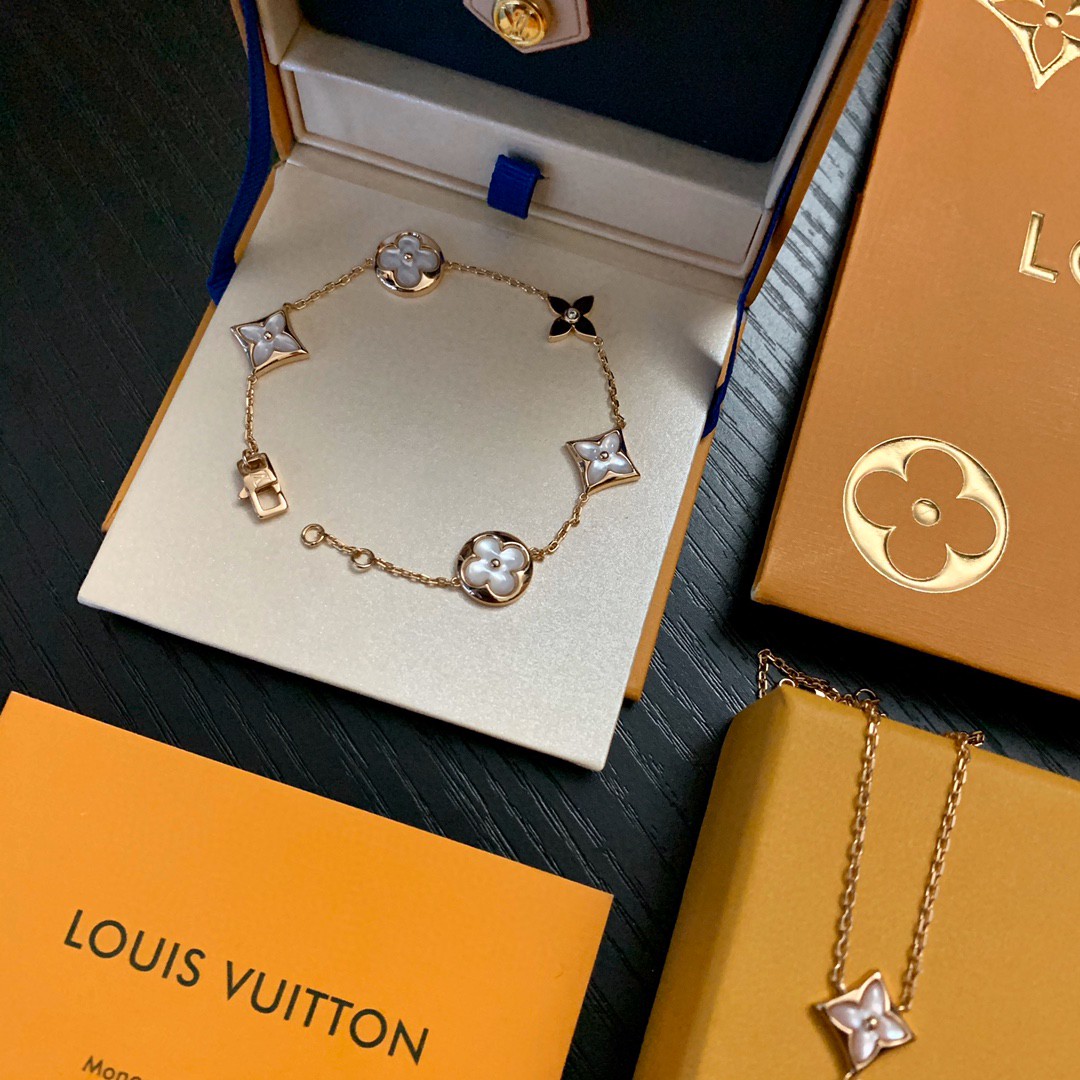 LV Five Flowers Square Bracelet