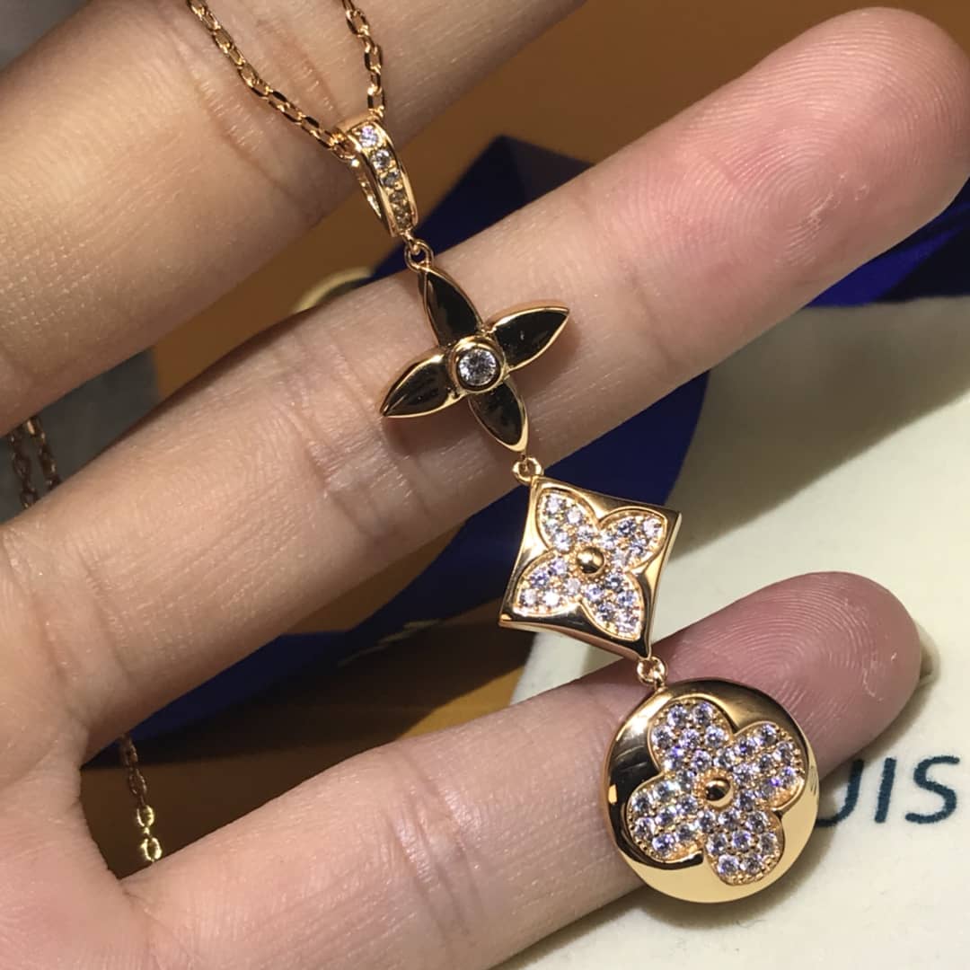 Cheap Louis Vuitton Necklace