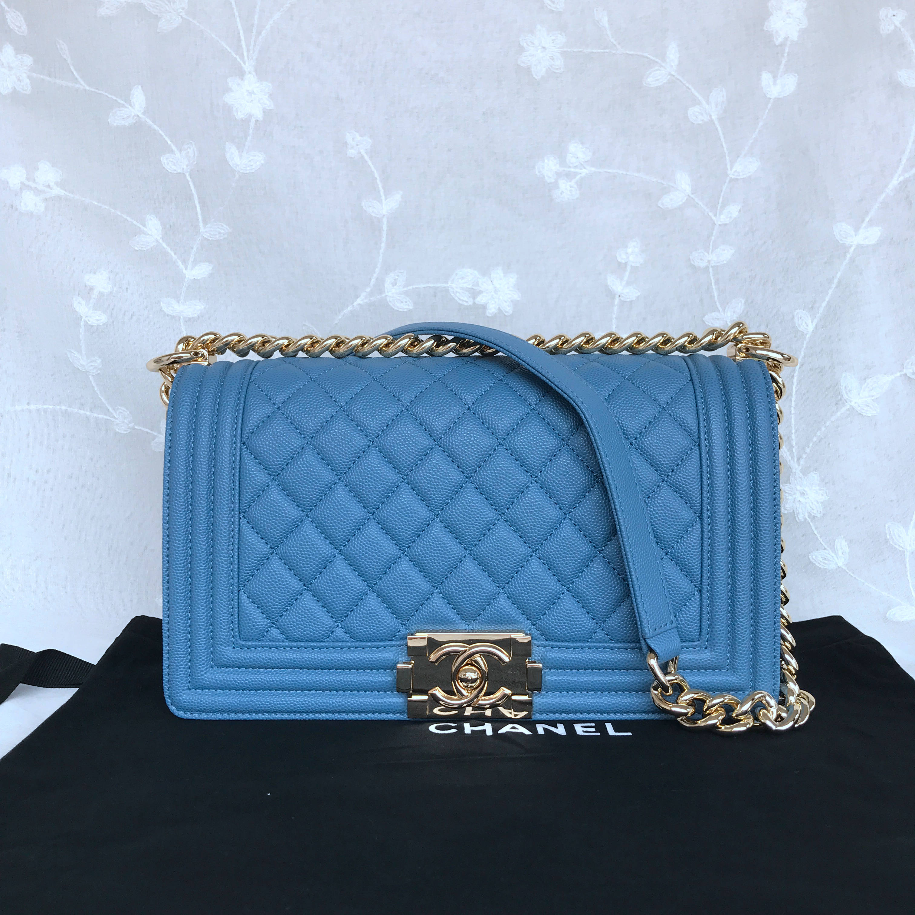 CHANEL BOY HANDBAG 25cm 67086