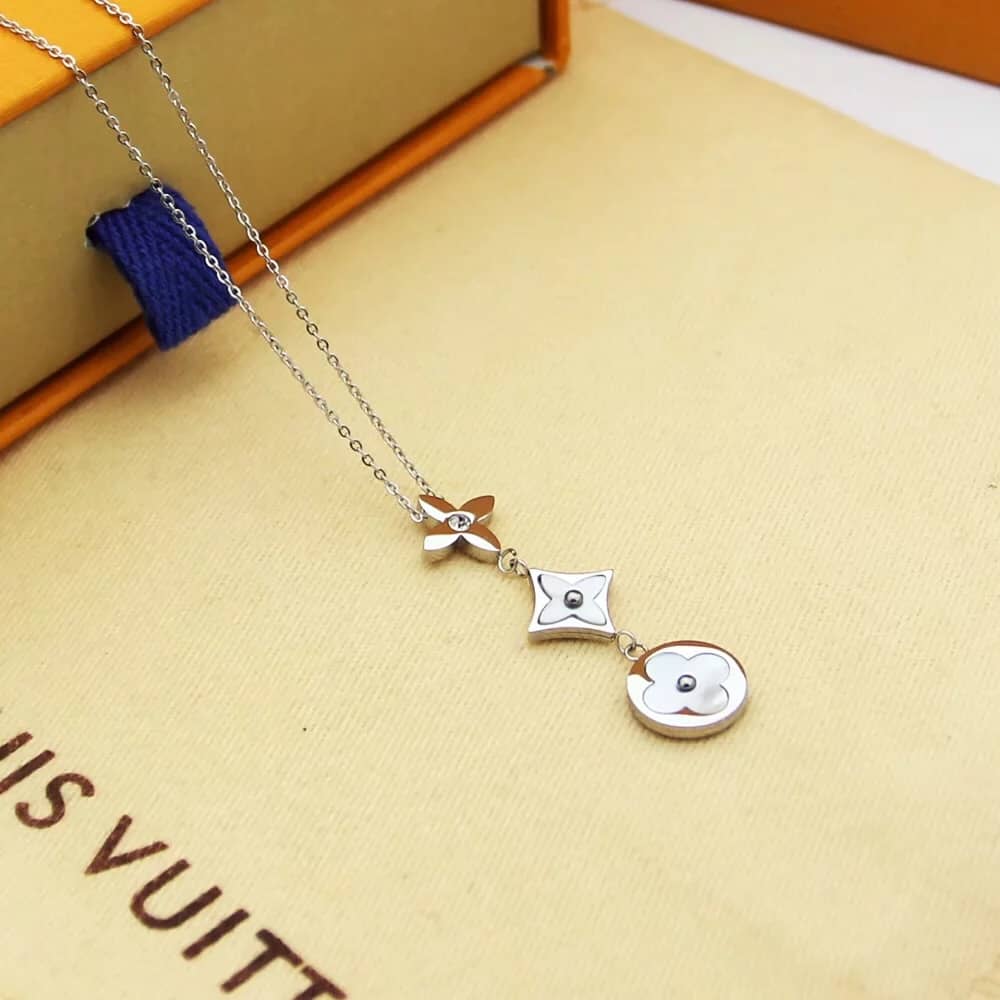 Top Quality Louis Vuitton Necklace