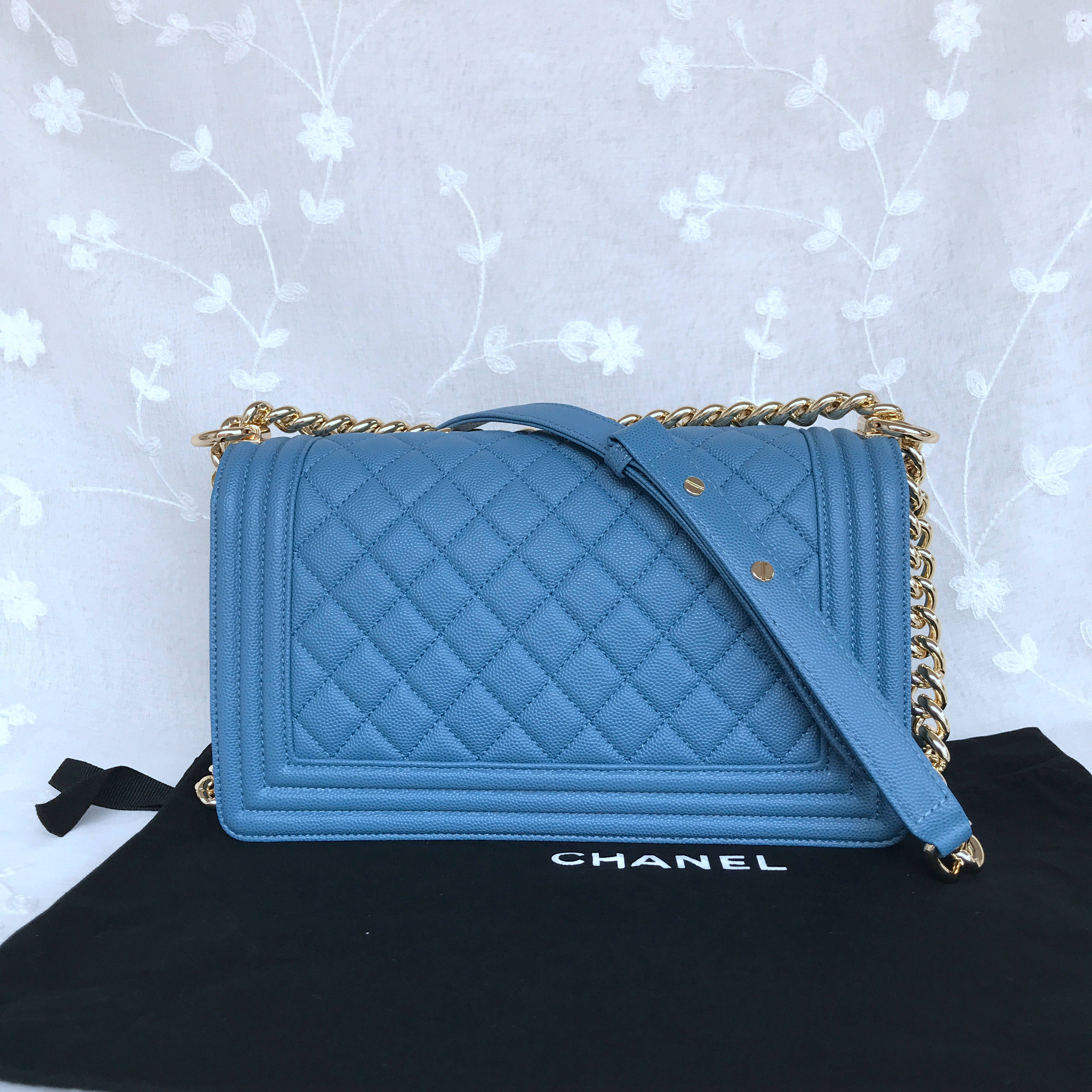 CHANEL BOY HANDBAG 25cm 67086