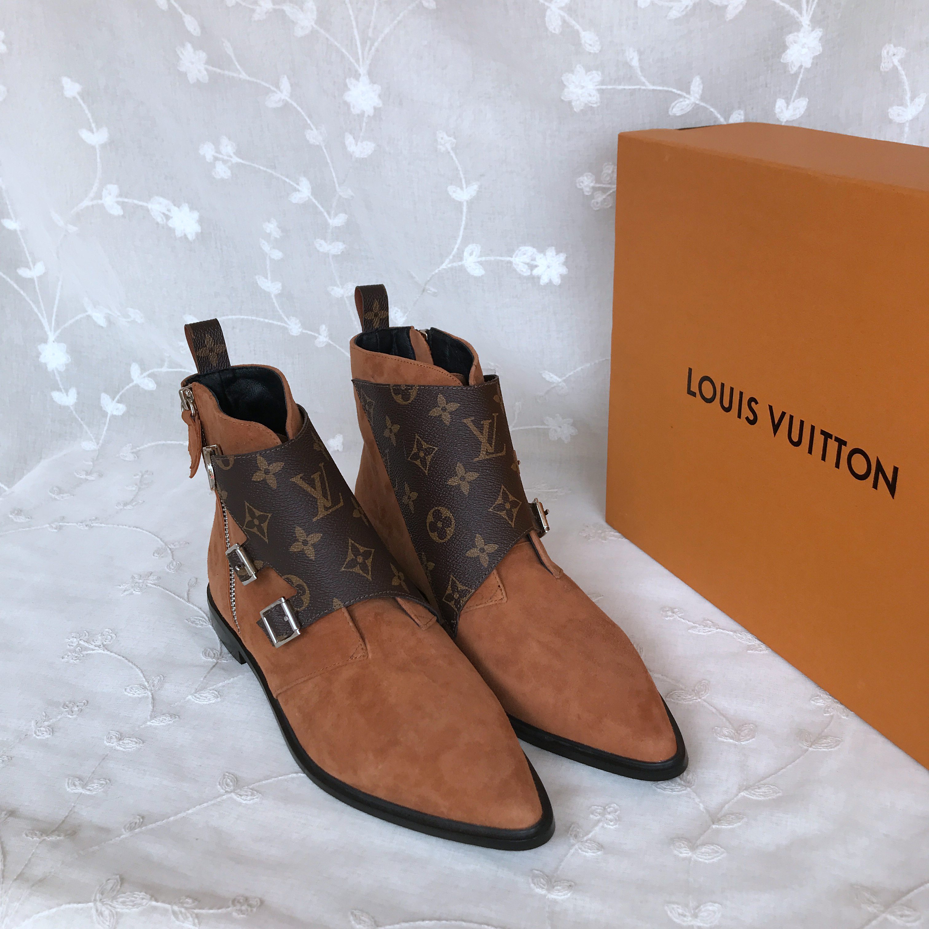 LV Boots 846893