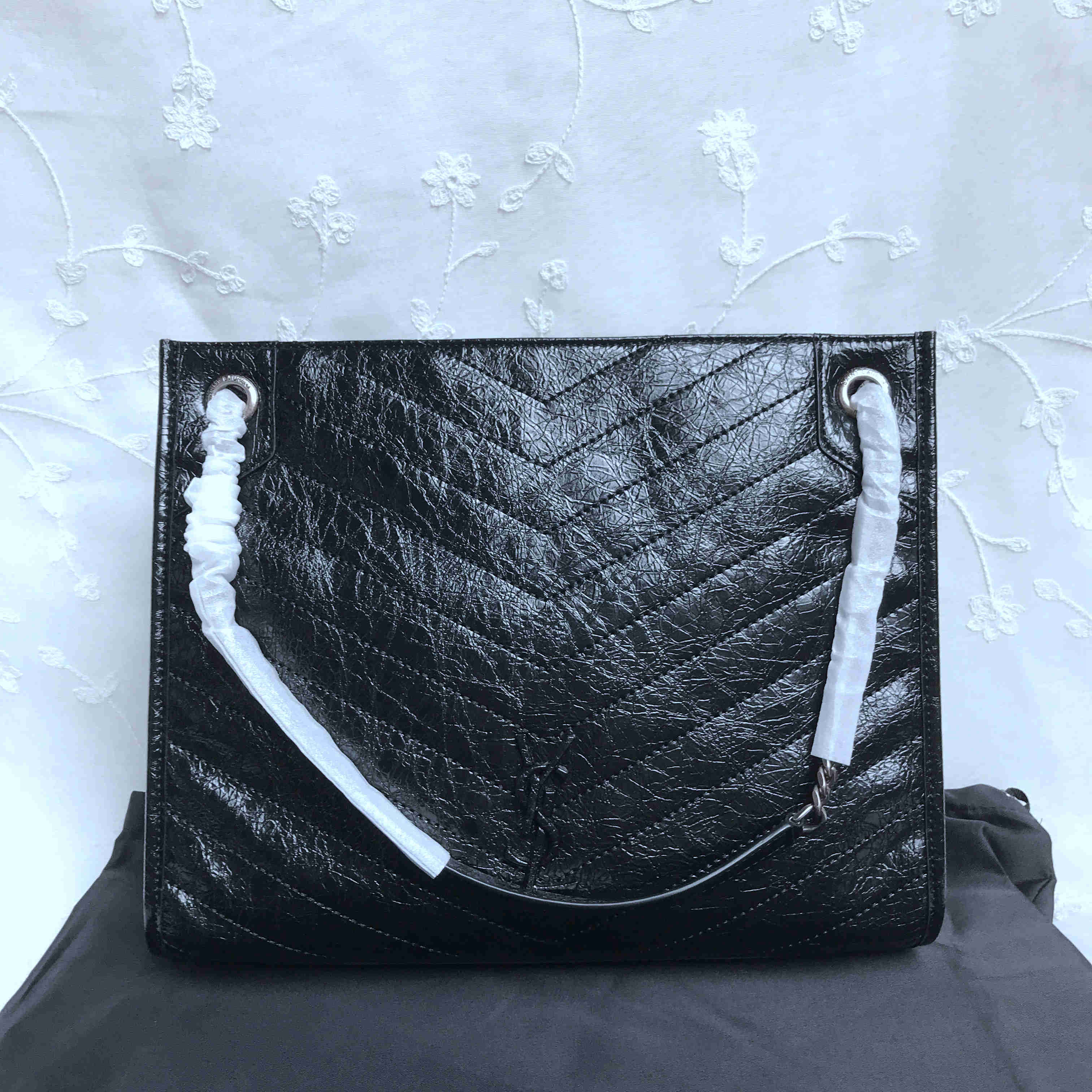 YSL Niki Shopping bags 577999