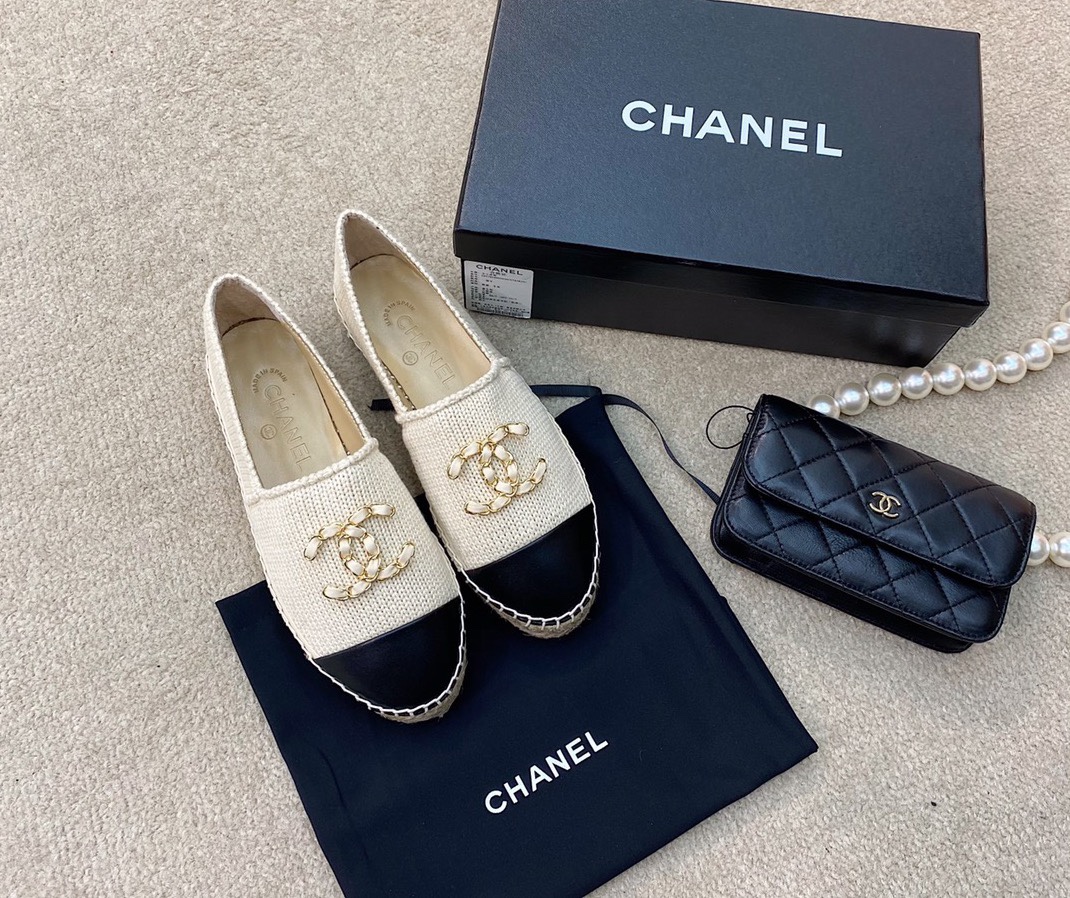 Chanel Shoes465