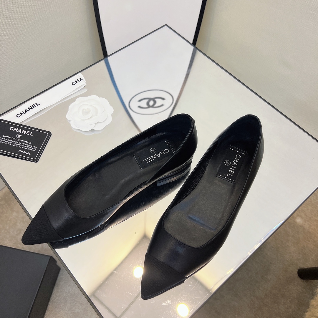 Chanel Shoes499