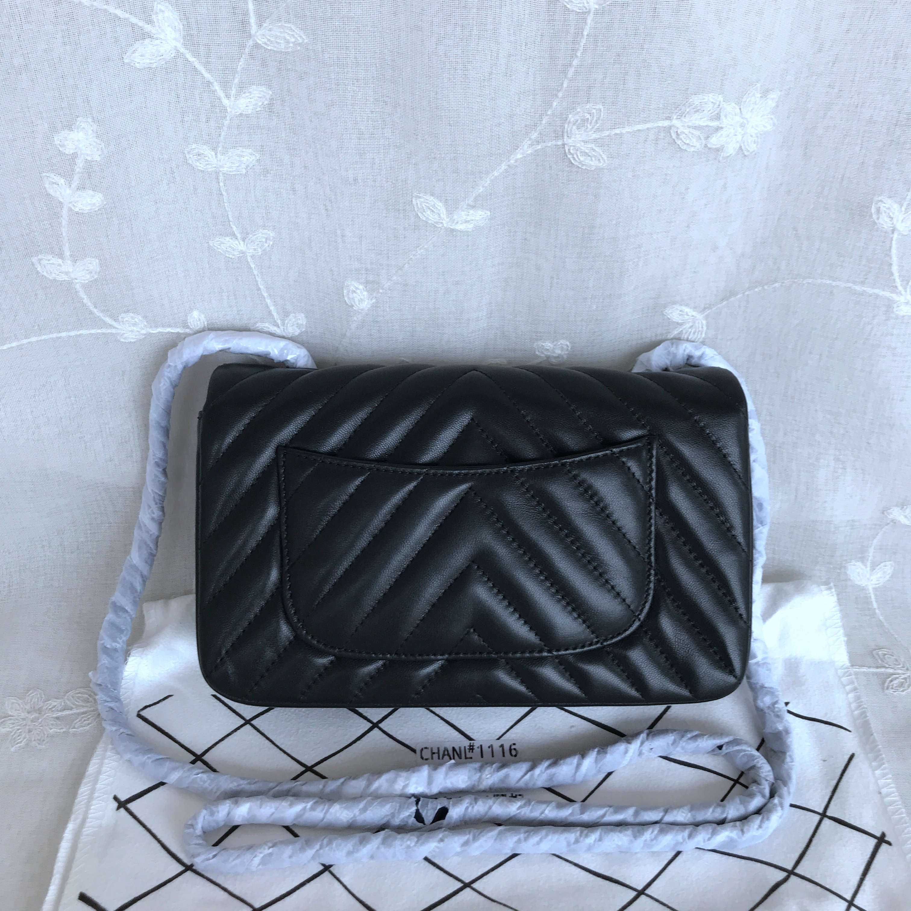 CHANEL SMALL CLASSIC HANDBAG
