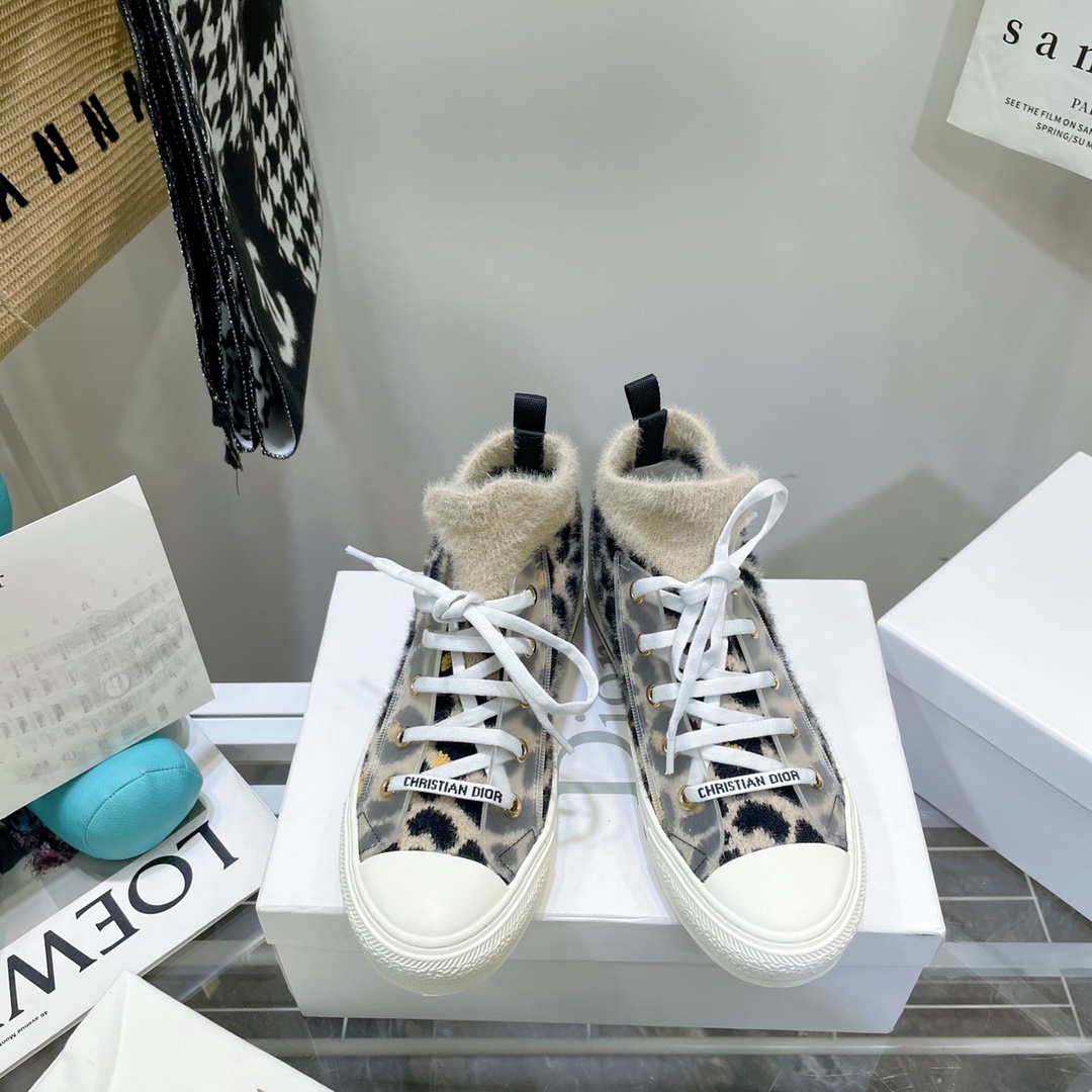 Dior shoes366