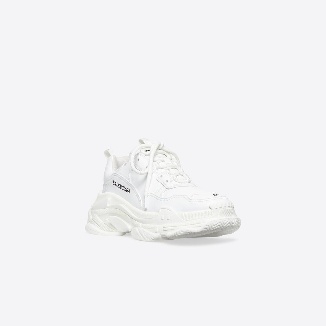 Women's Triple S Sneaker in White 524039W2FA59000