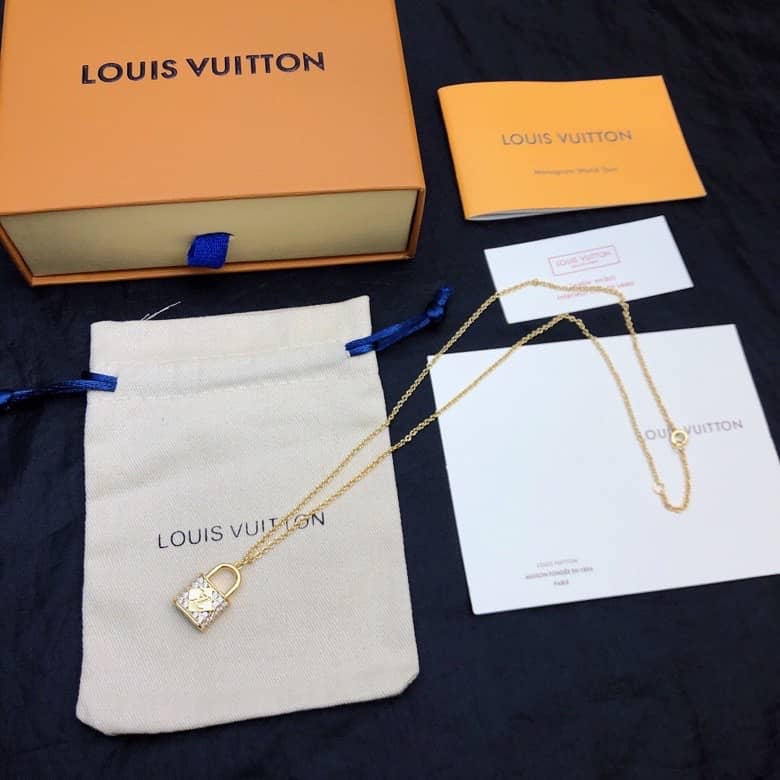 Louis Vuitton Cheap Luxury Necklace