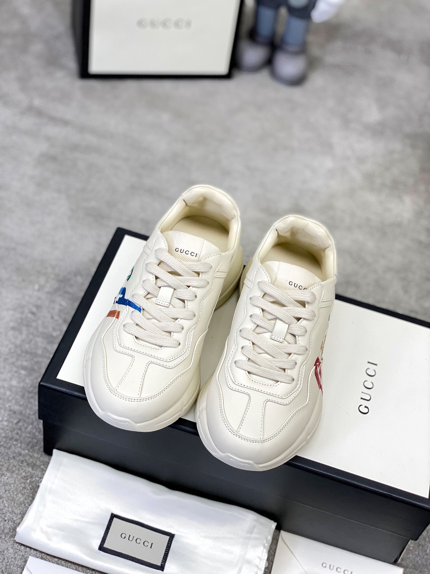 Gucci shoe50