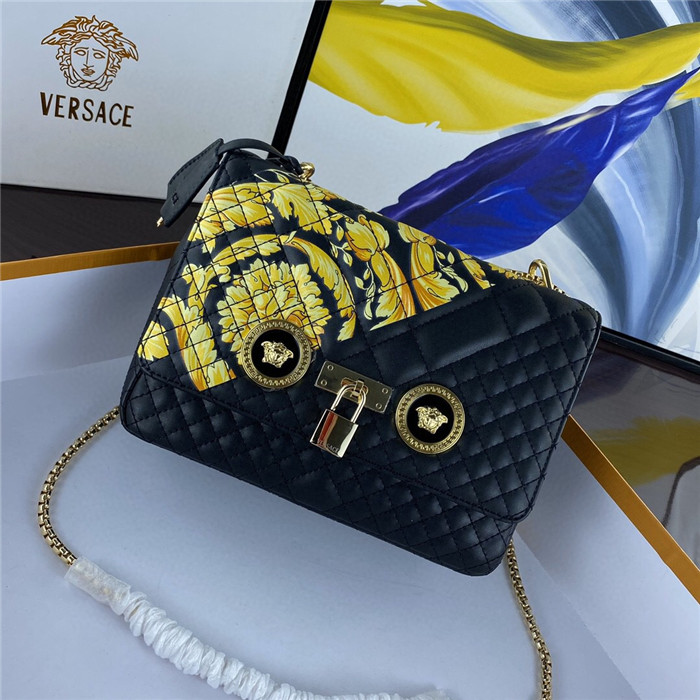 Versace AAA Quality Shoulder Bags #749148