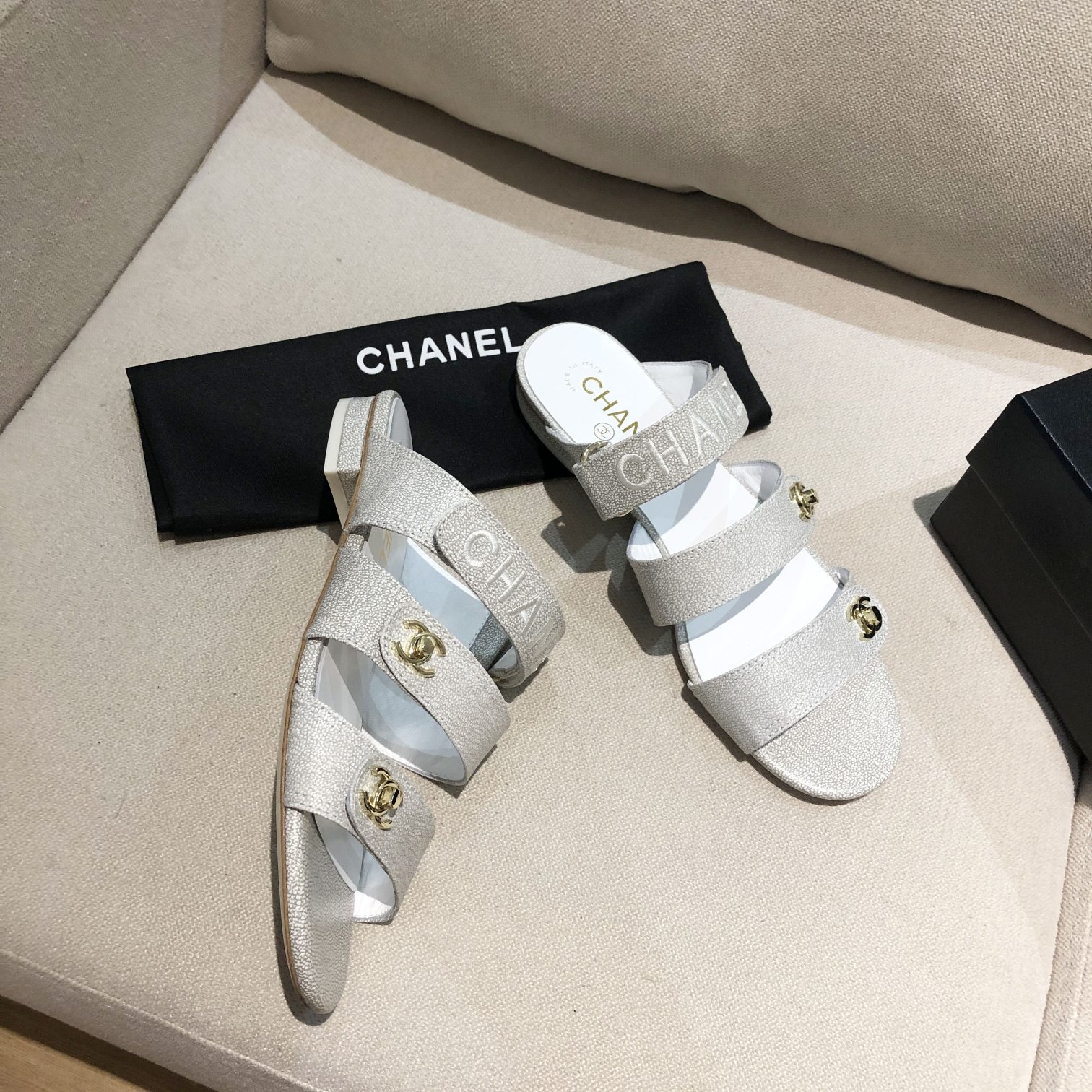 Chanel Shoes343