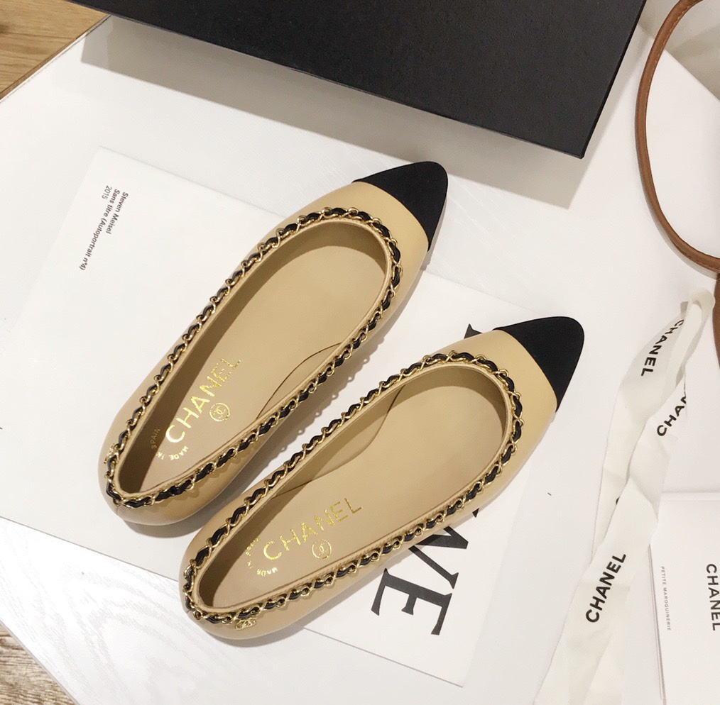 Chanel Shoes579